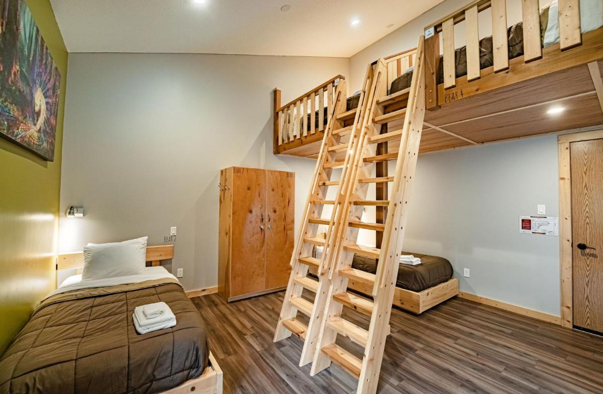 Journey's Perch by Revelstoke Vacations