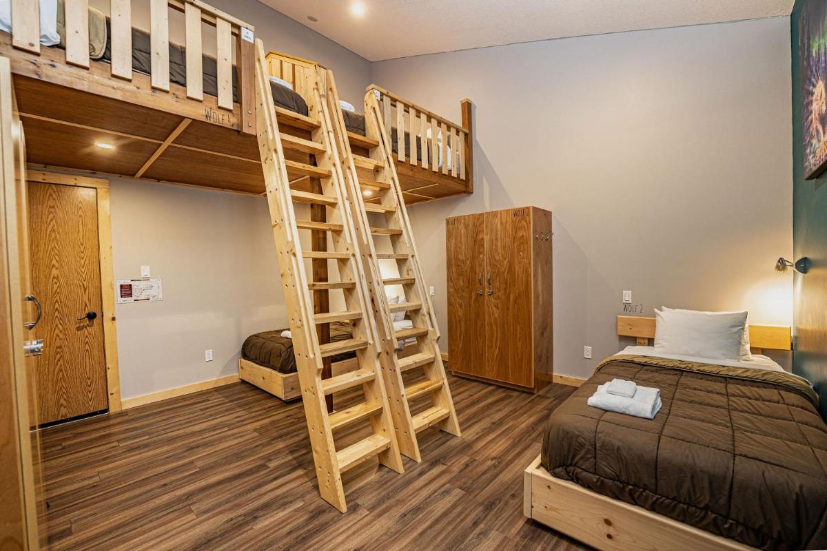 Journey's Perch by Revelstoke Vacations