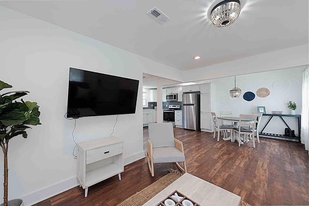 Millcreek Cottage Minutes from Downtown Wilmington