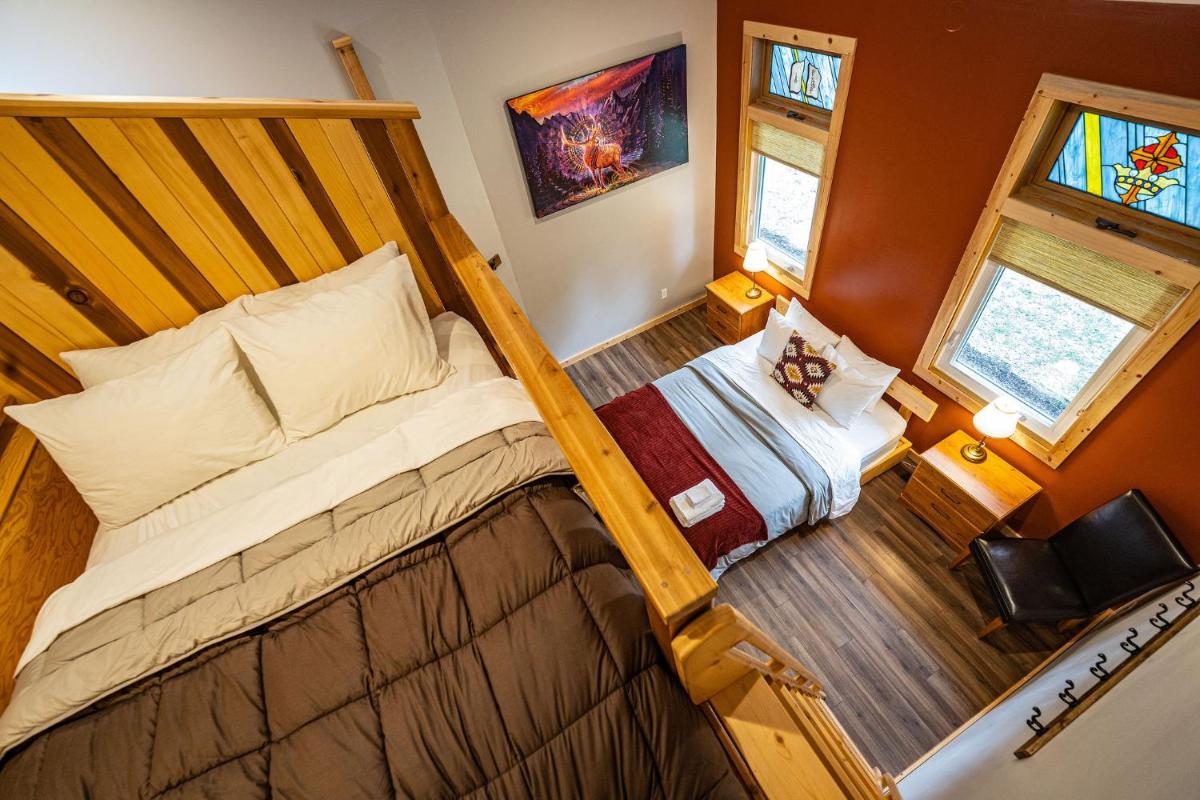 Journey's Perch by Revelstoke Vacations