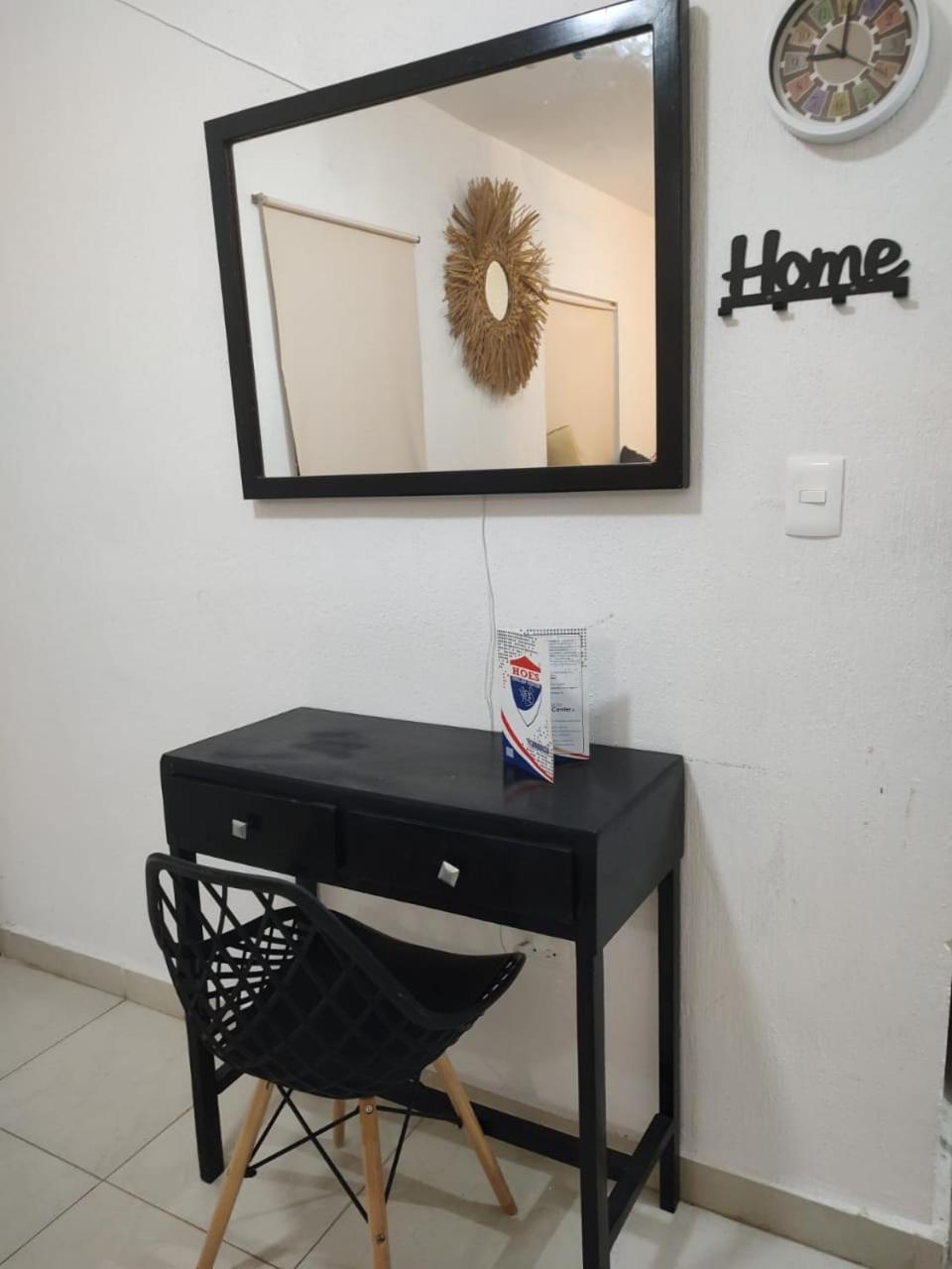 Pretty Apartment HOEStel Bacaret!
