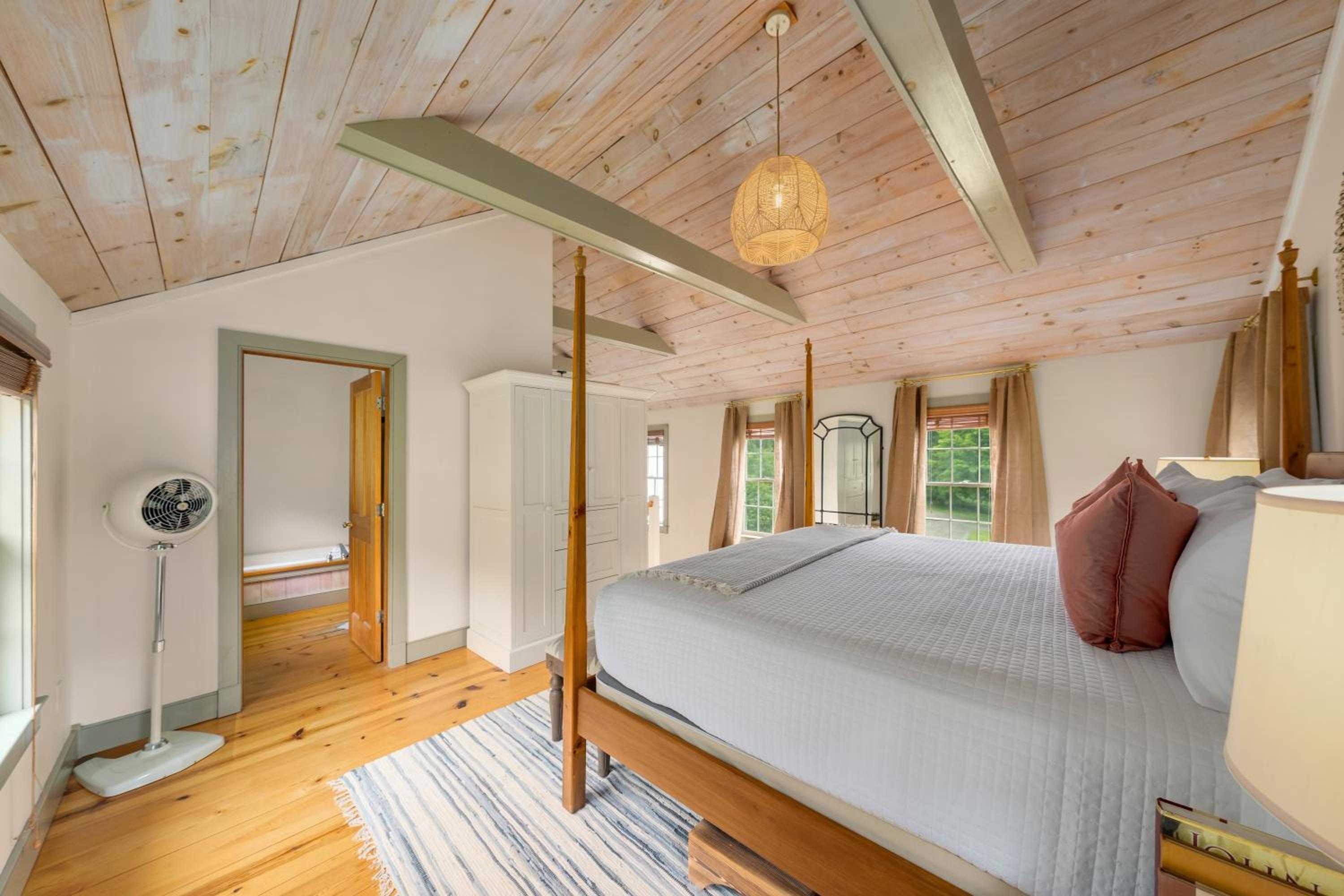 Inn at Silver Maple Farm