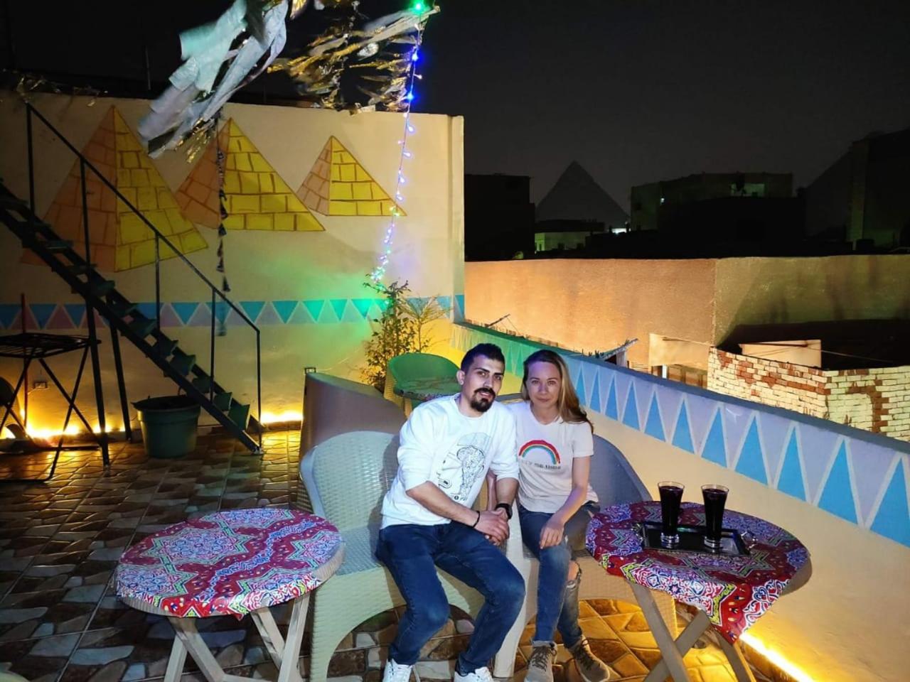 Jana Pyramids view inn