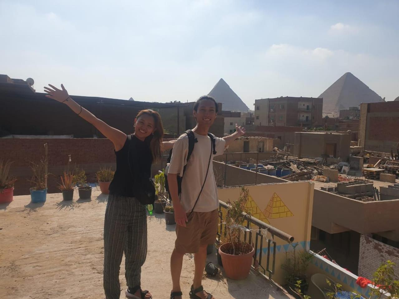 Jana Pyramids view inn