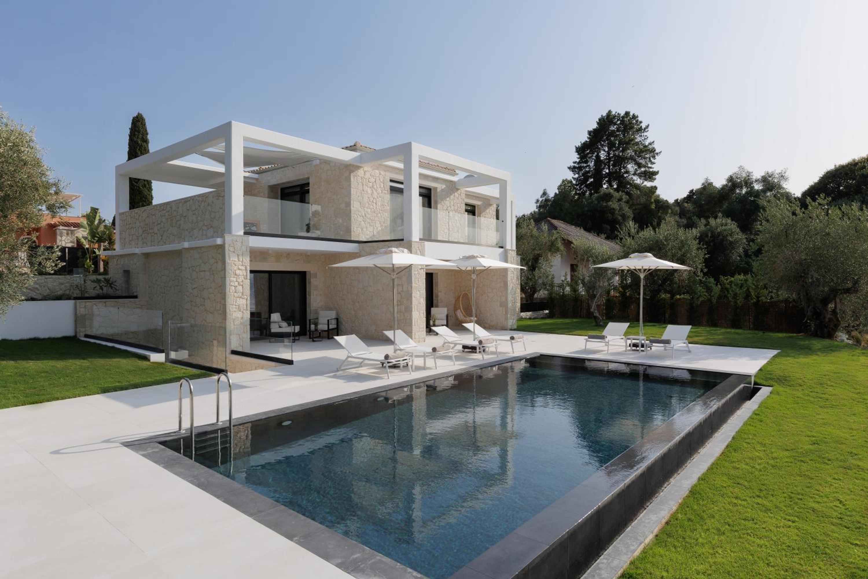 Luxurious Villa Trinity