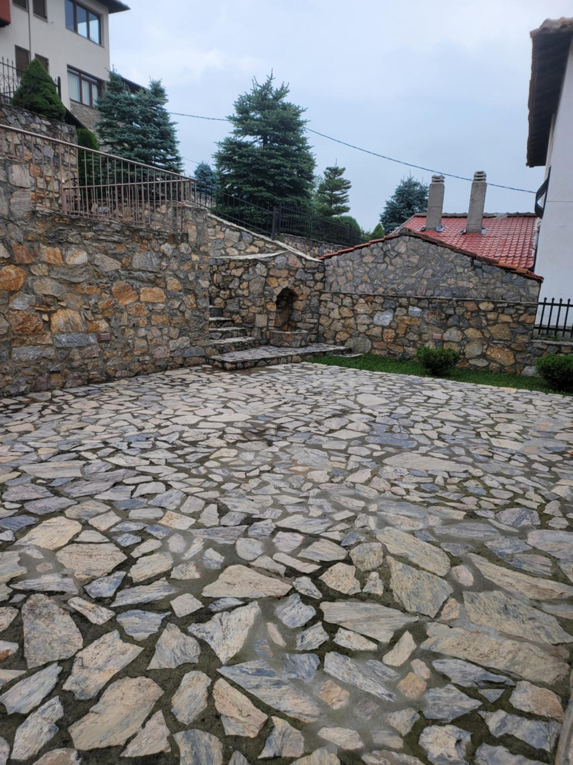 Photo 9