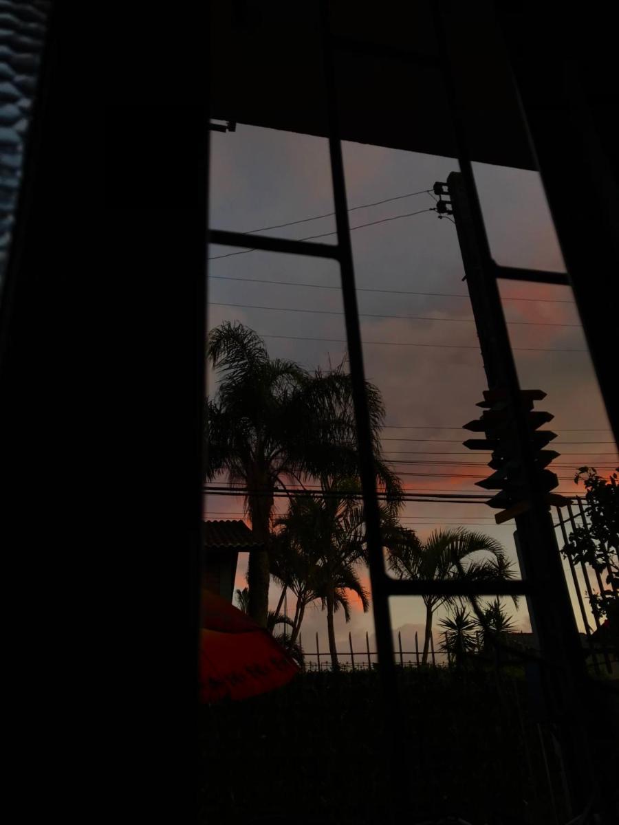 Off hostel floripa