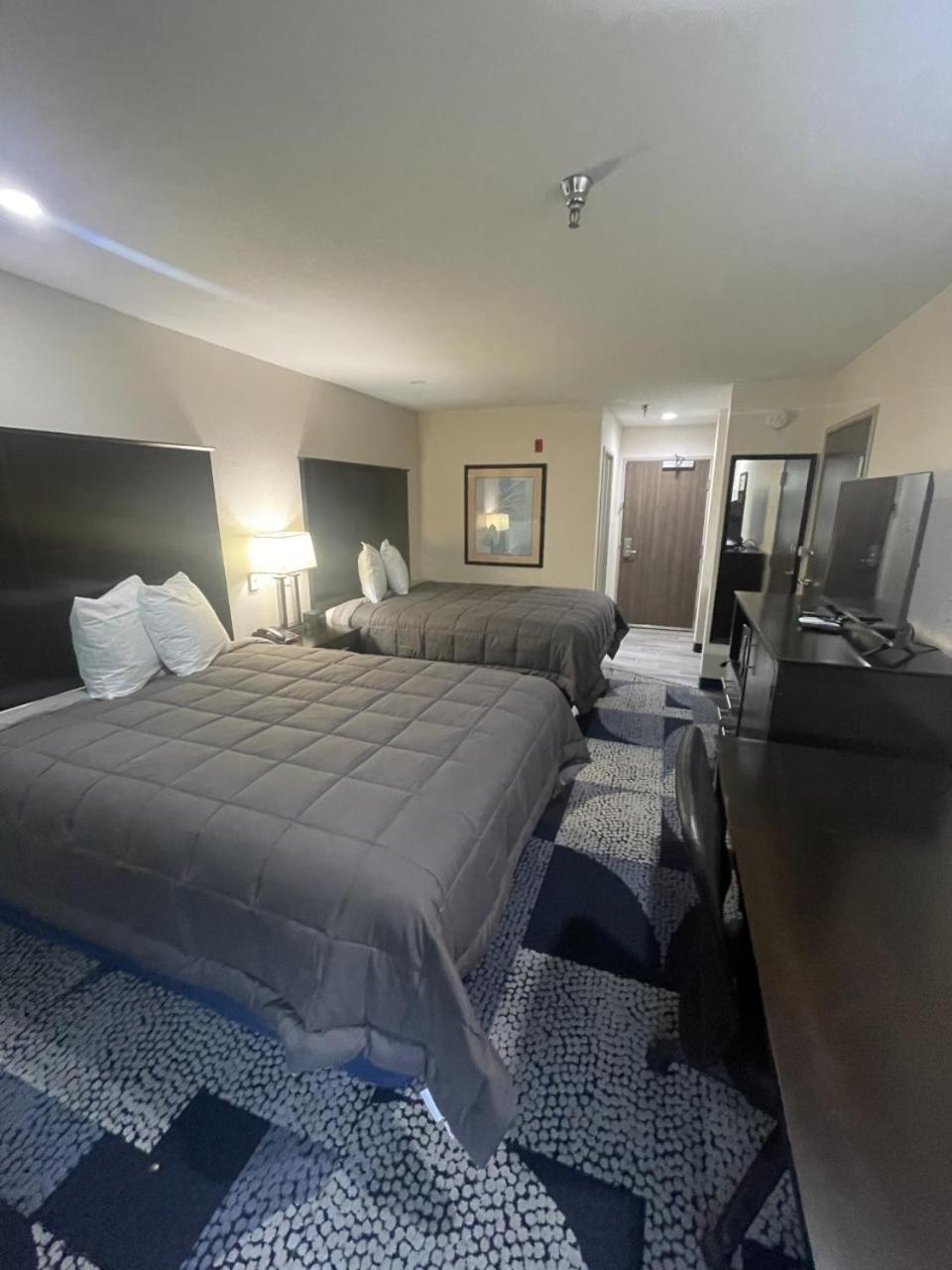 Fairway Inn - Property Image 13