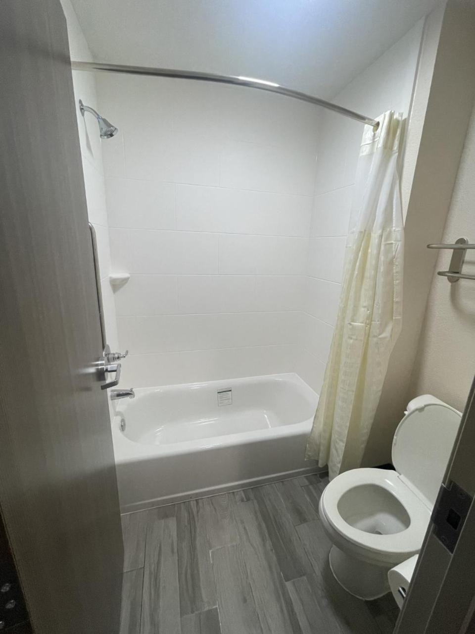 Fairway Inn - Property Image 8