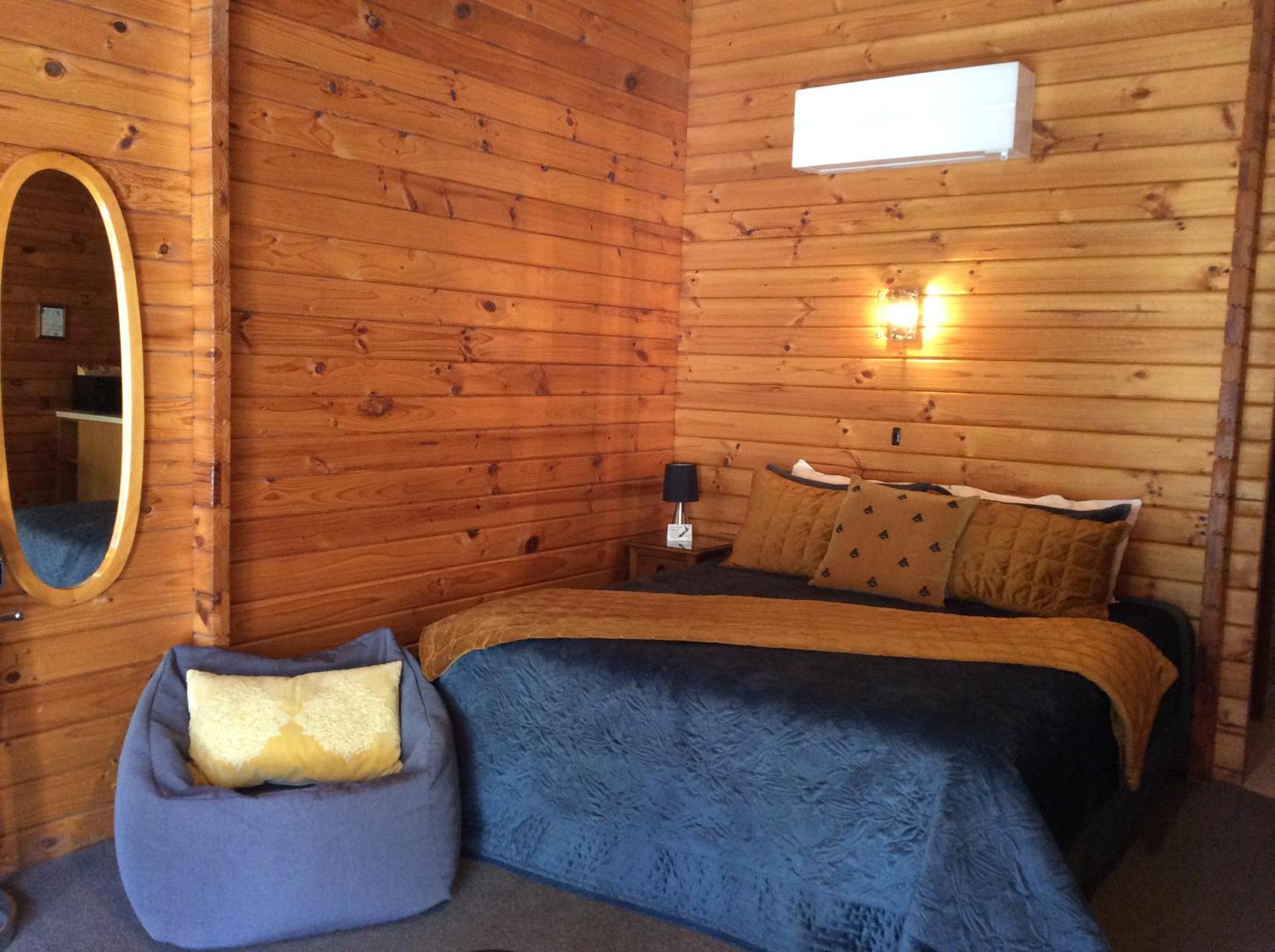 Alpine Lodge Motel