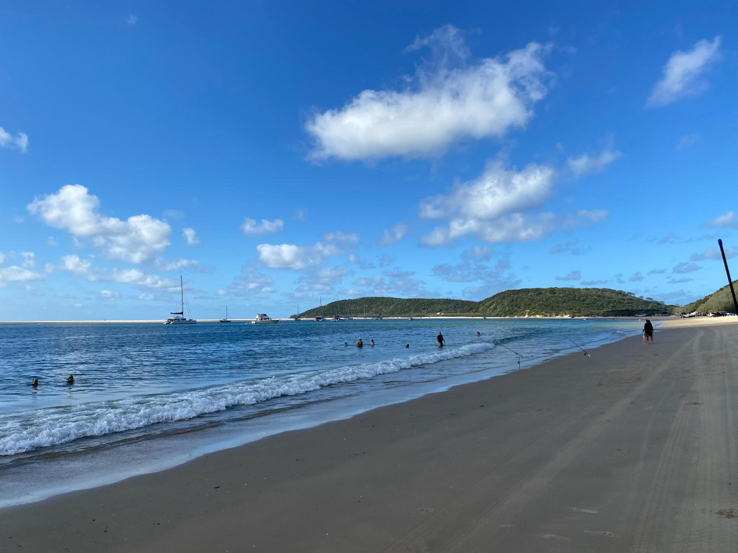 Rainbow Beach Dream Newly Renovated Stylish One Bedroom Apartment