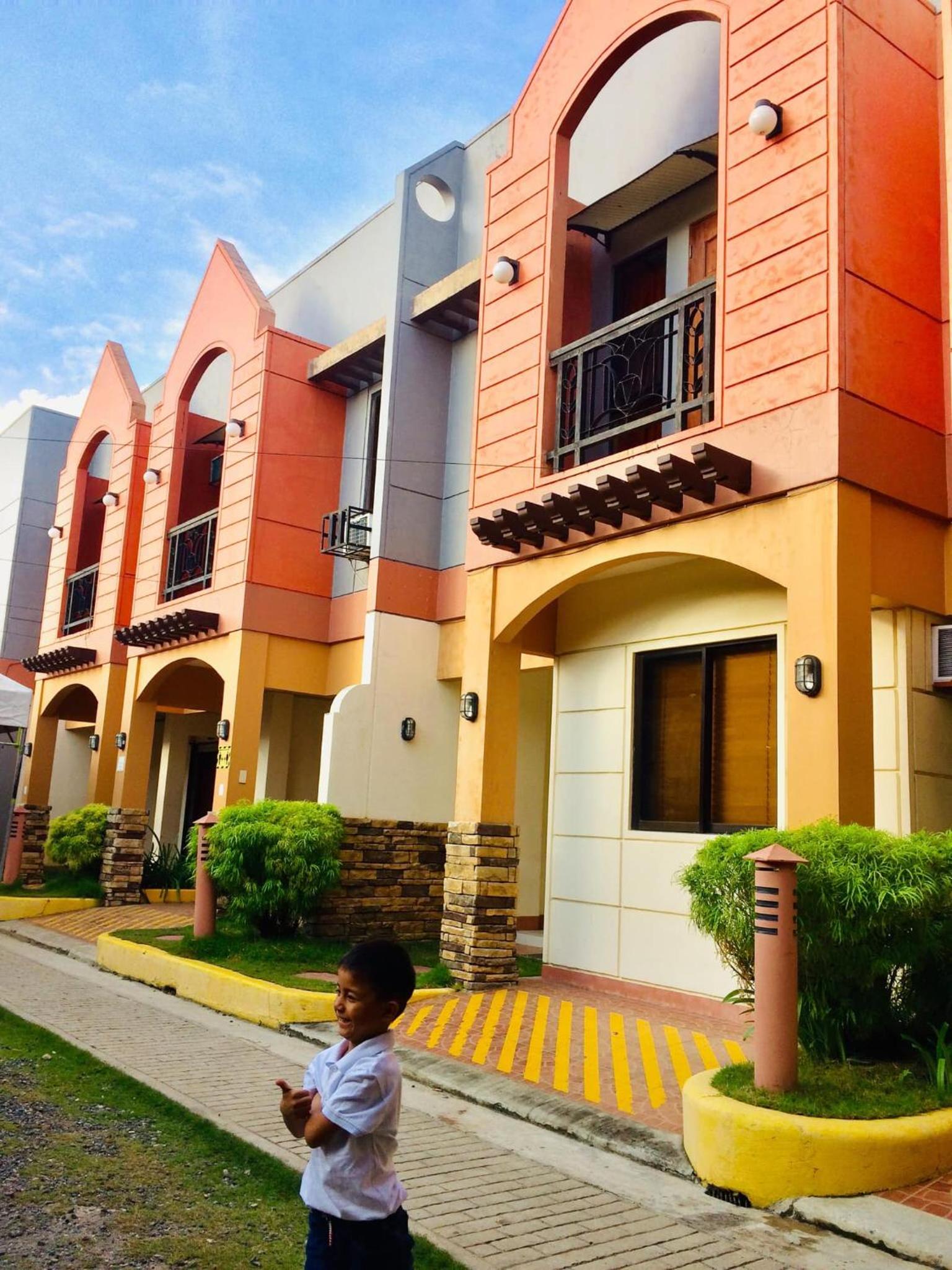 Manora Apartment