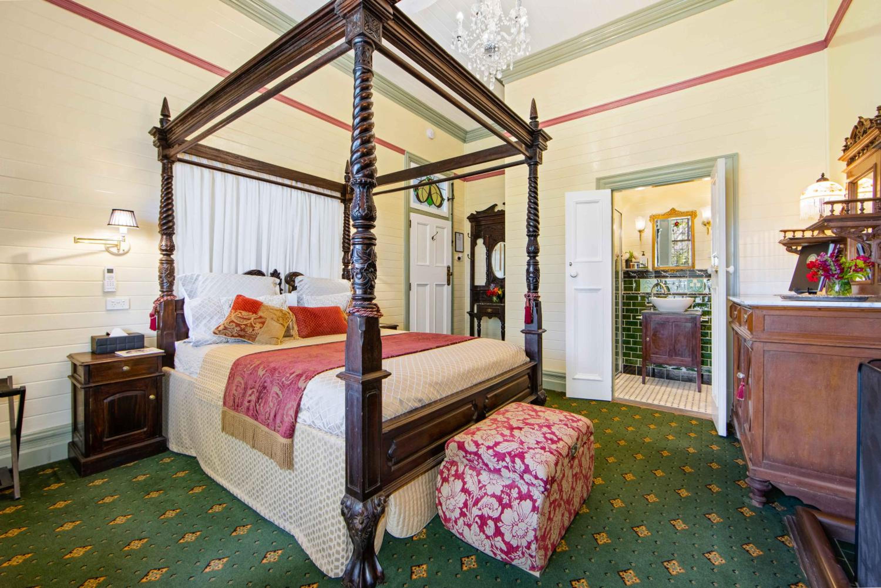 The Old Bank Gladstone Licensed Restaurant & Boutique Accommodation view 5
