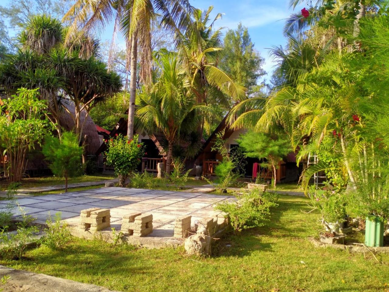 DEA Gili Cottages view 4