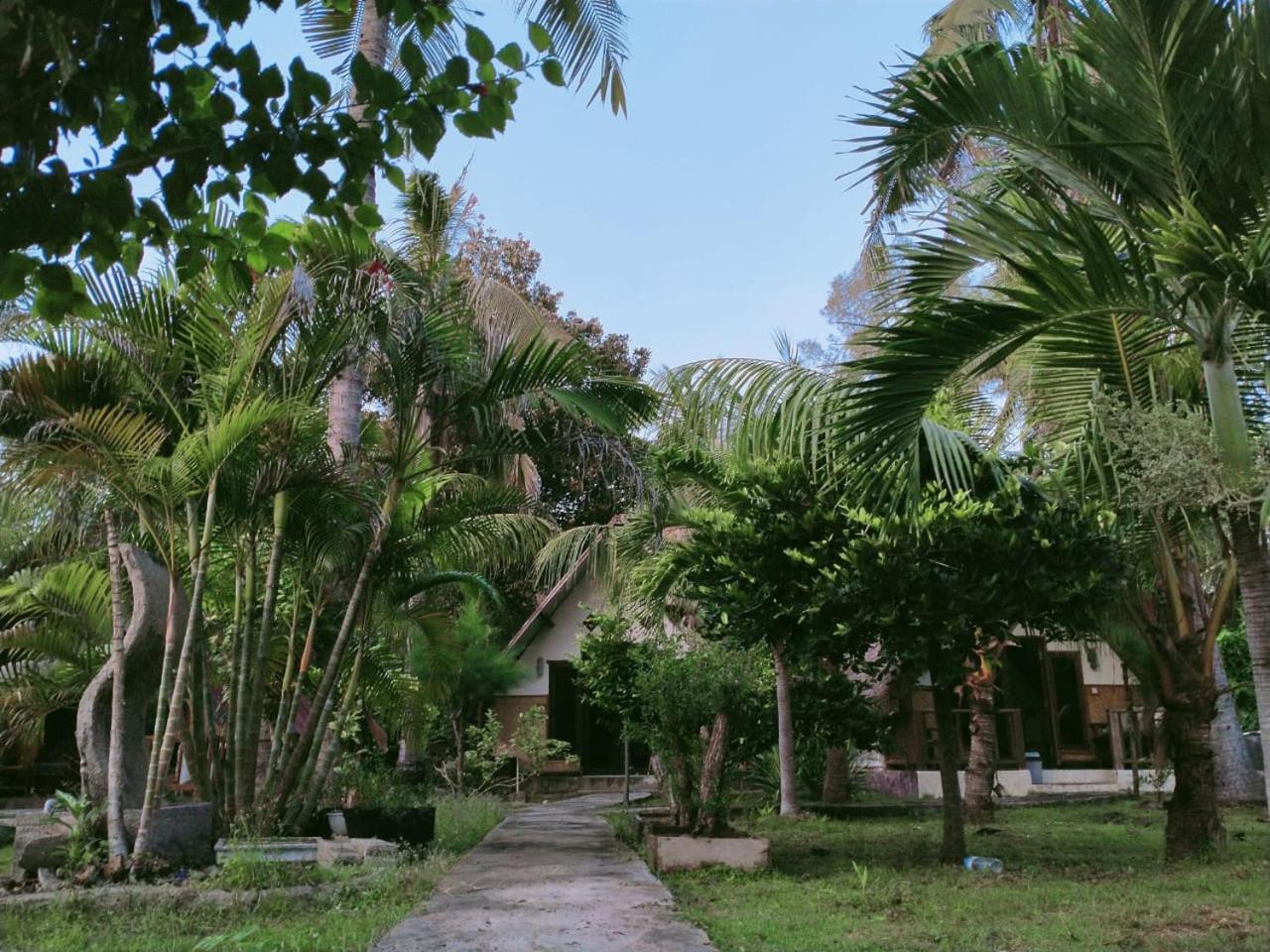 DEA Gili Cottages view 5