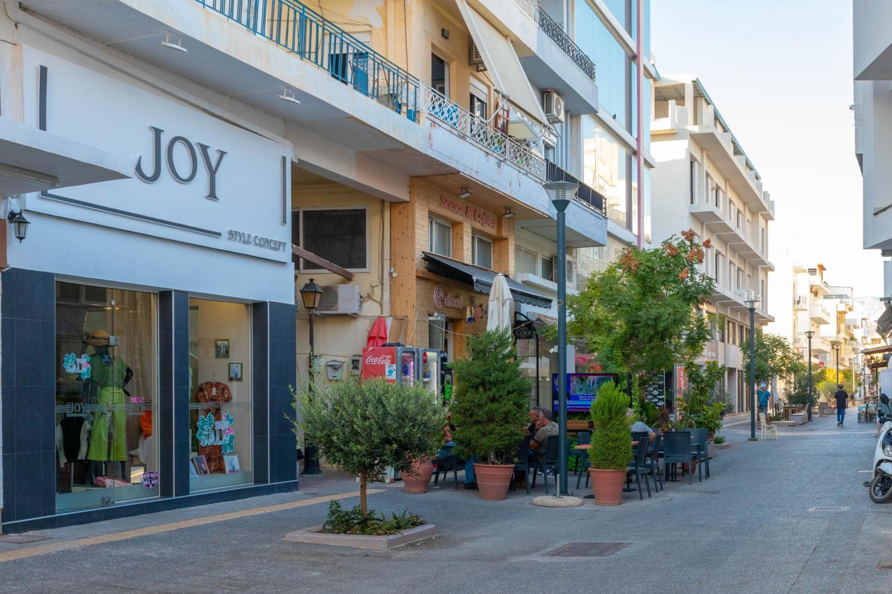 Friendly & comfy apartment photo 3