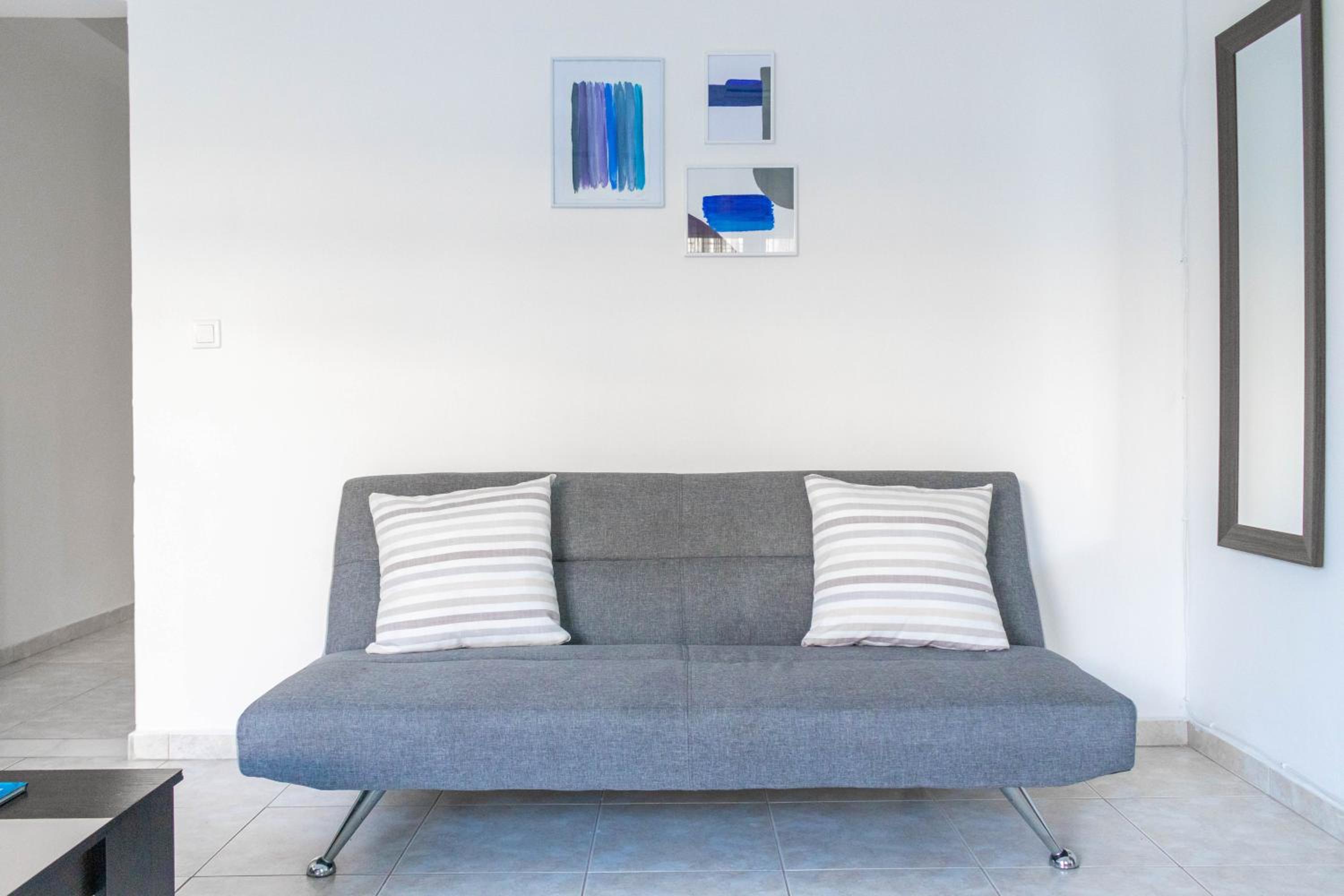 Friendly & comfy apartment photo 4