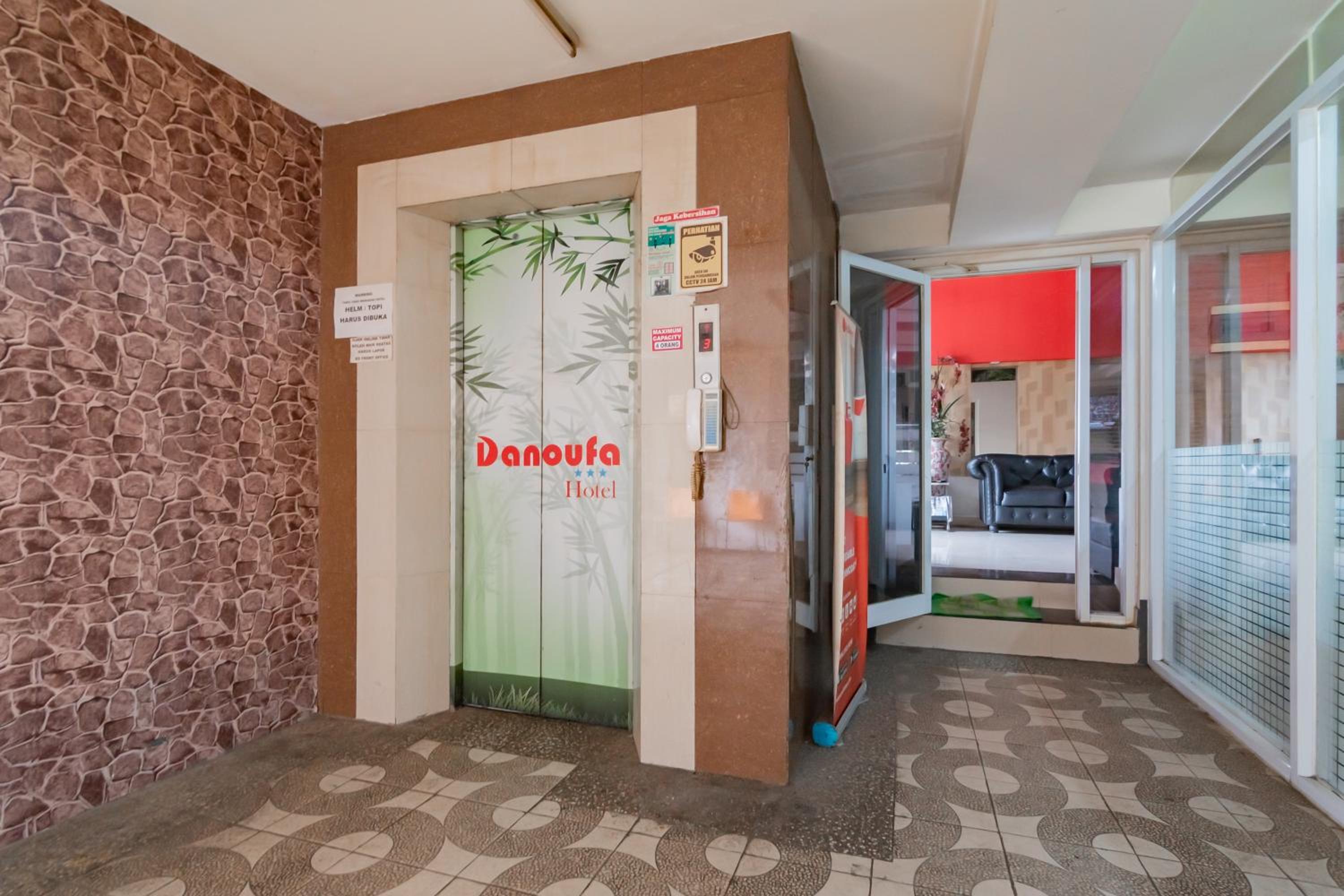 RedDoorz near Gedung Sate 2