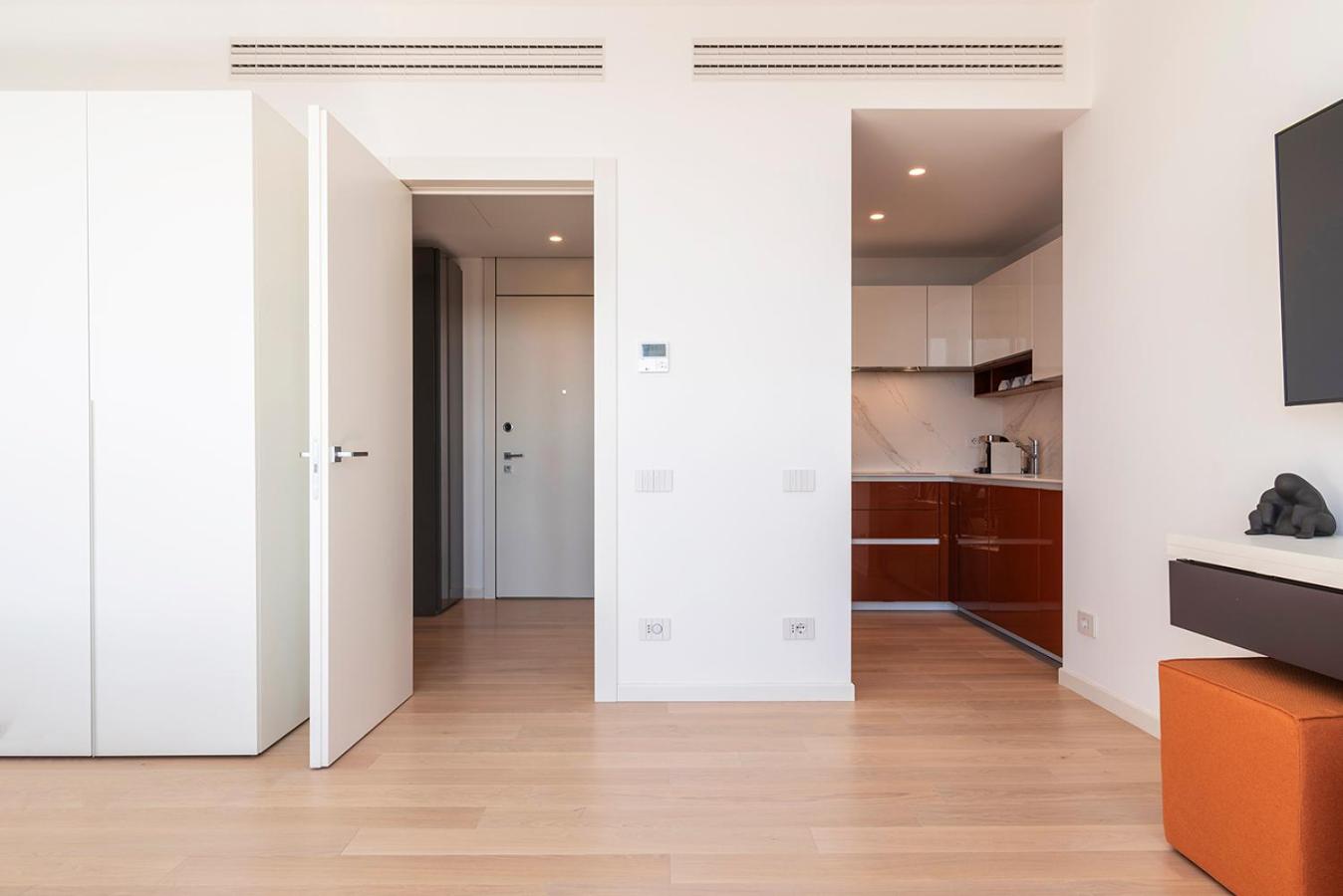 easyhomes-Central Tower