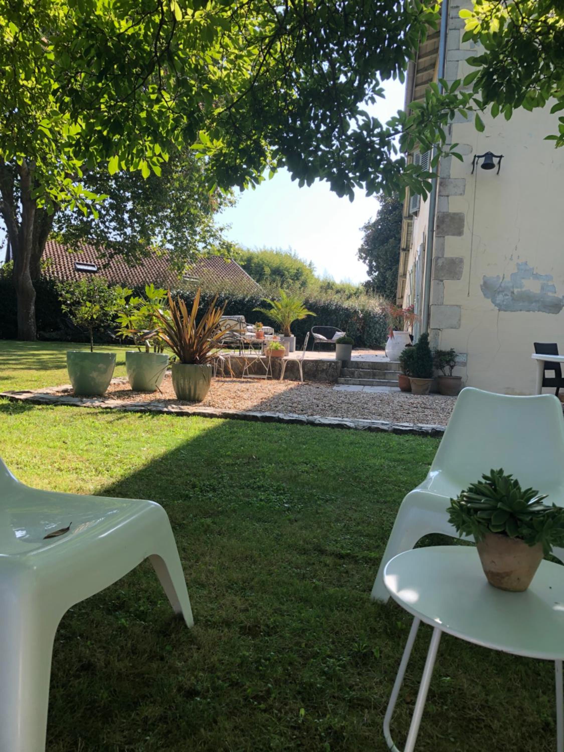 LA PARENTHÈSE view 4