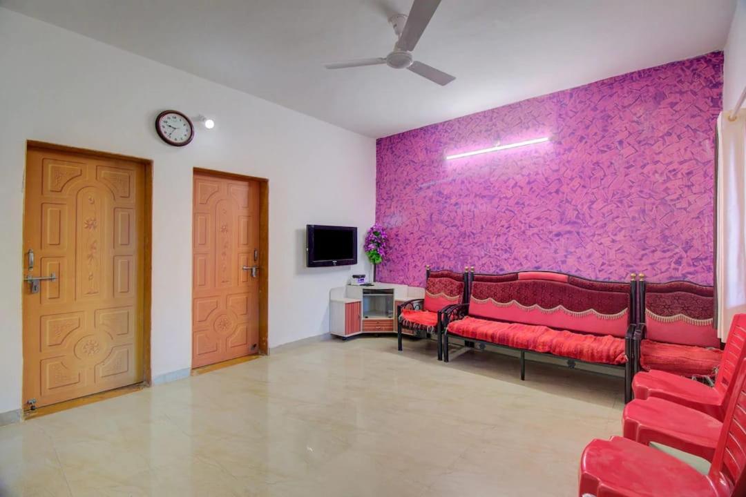 Pink Sole 6BHK view 3