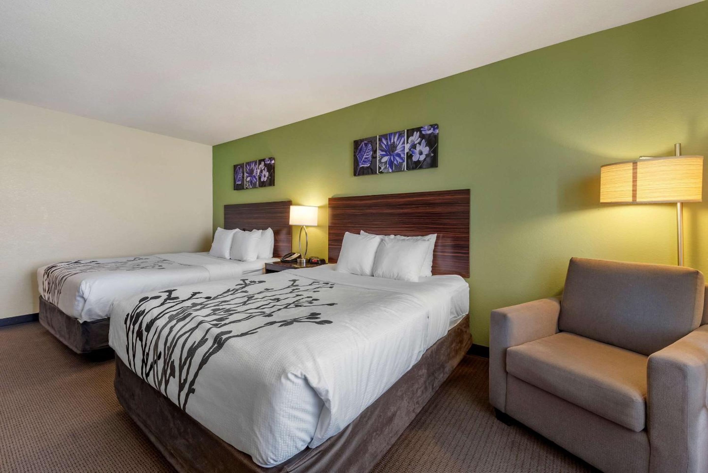 Sleep Inn  Suites Oakley I-70 - Property Image 36