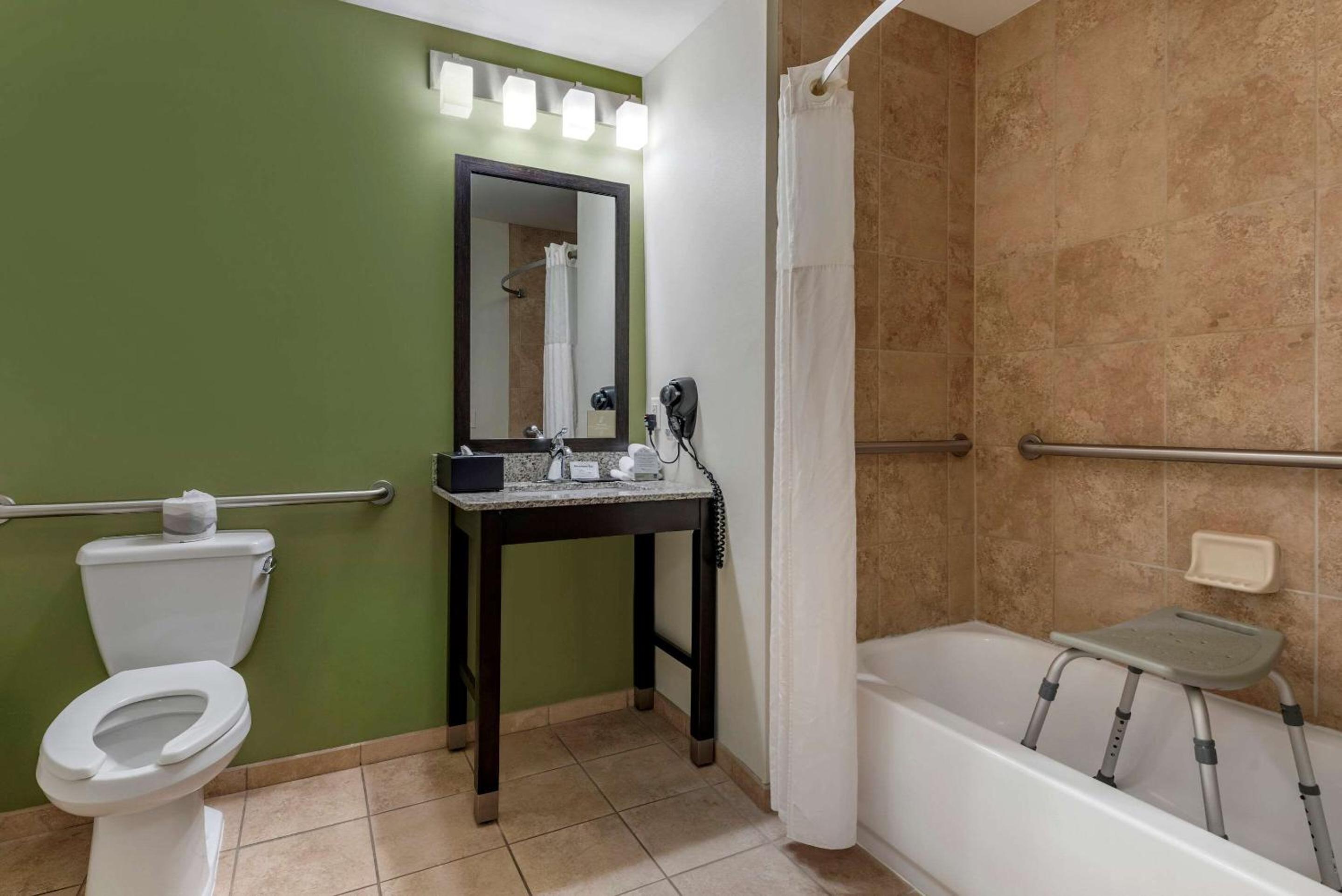 Sleep Inn  Suites Oakley I-70 - Property Image 37