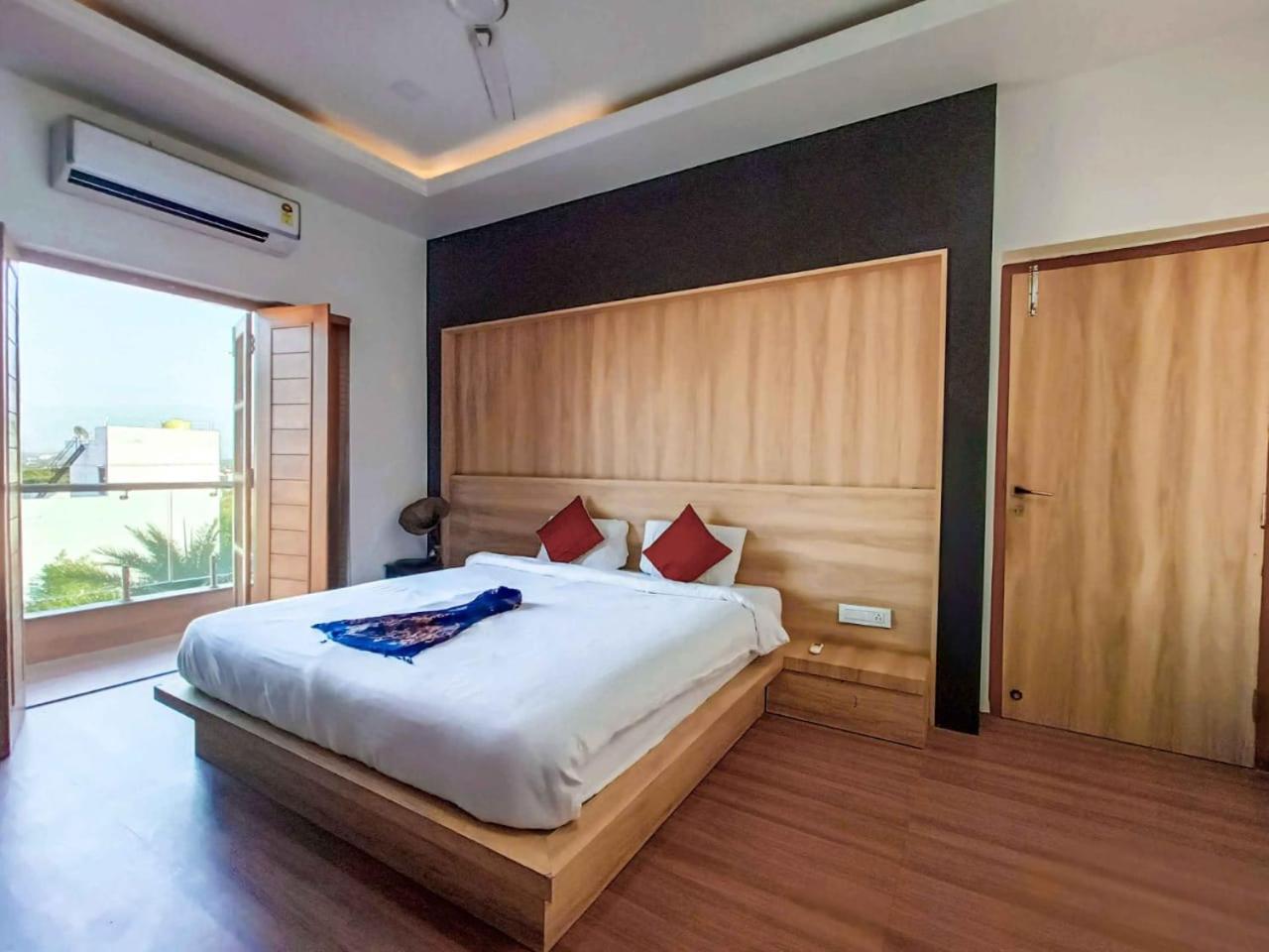 WHITESUN VILLA