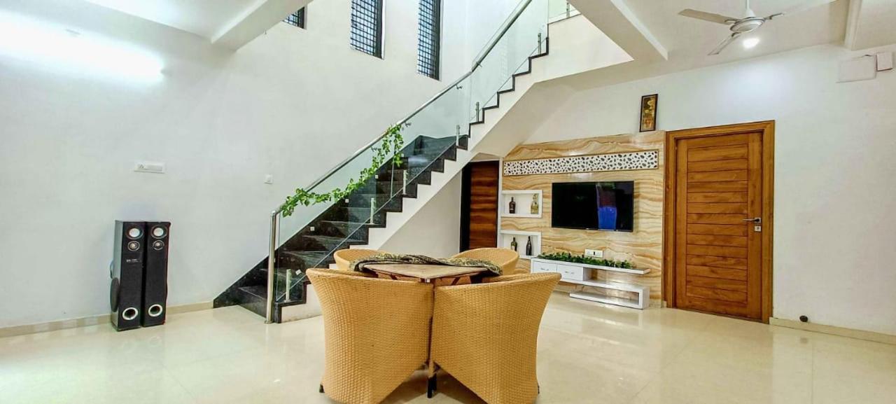 WHITESUN VILLA