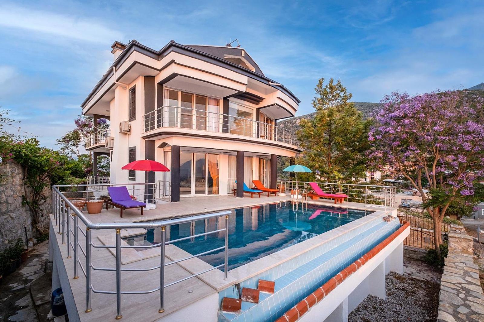 Sessiz,Sakin, huzurlu jakuzi ve saunalı deniz,doğa manzaralı müstakil villa view 5