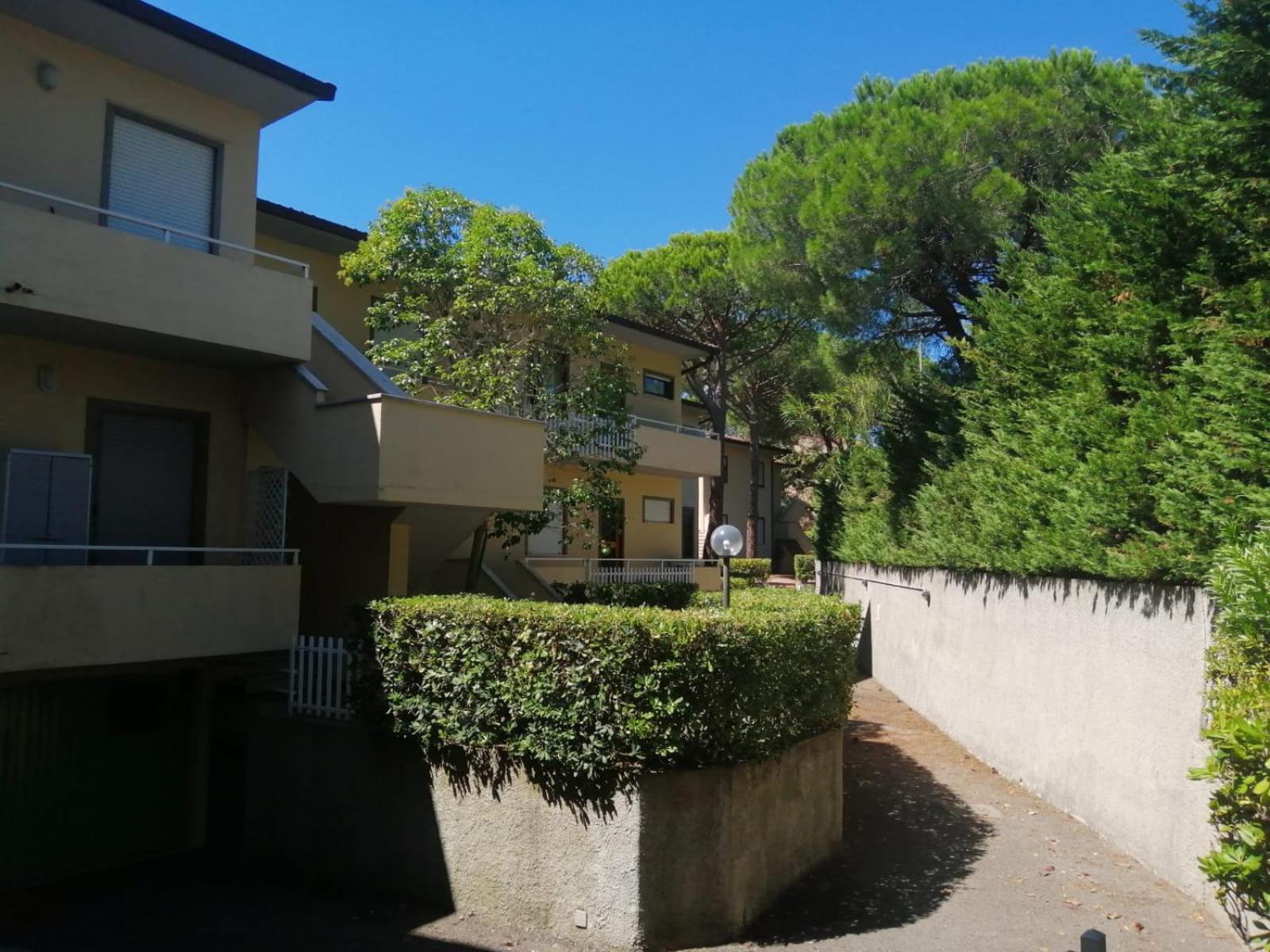 Home 22 view 3