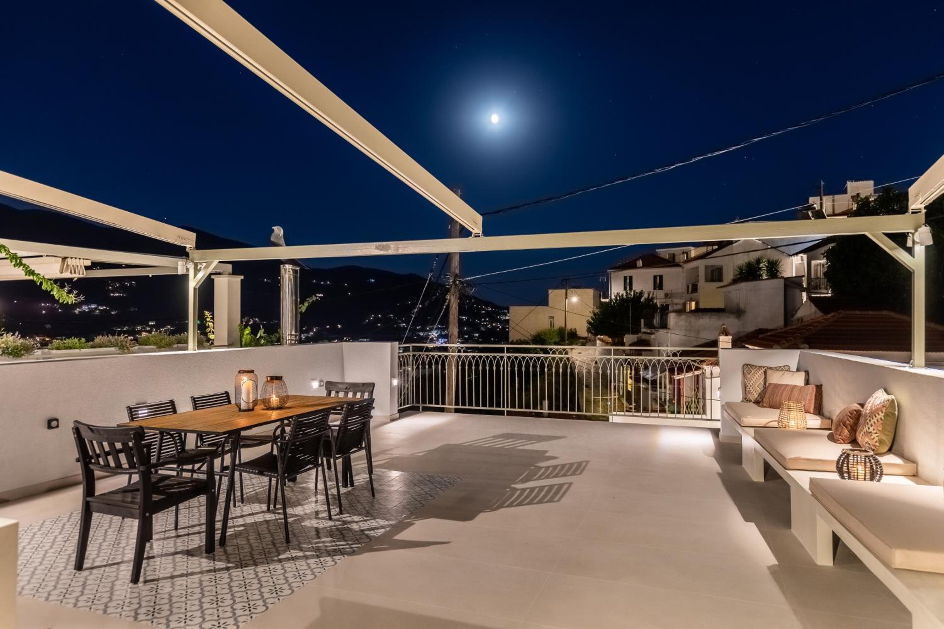 Breezy Rooftop House