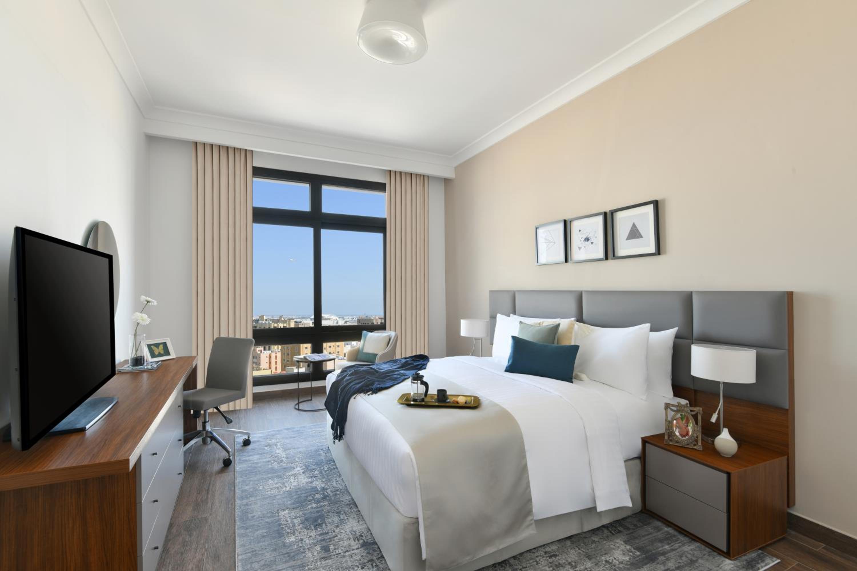 Le Mirage Downtown view 3