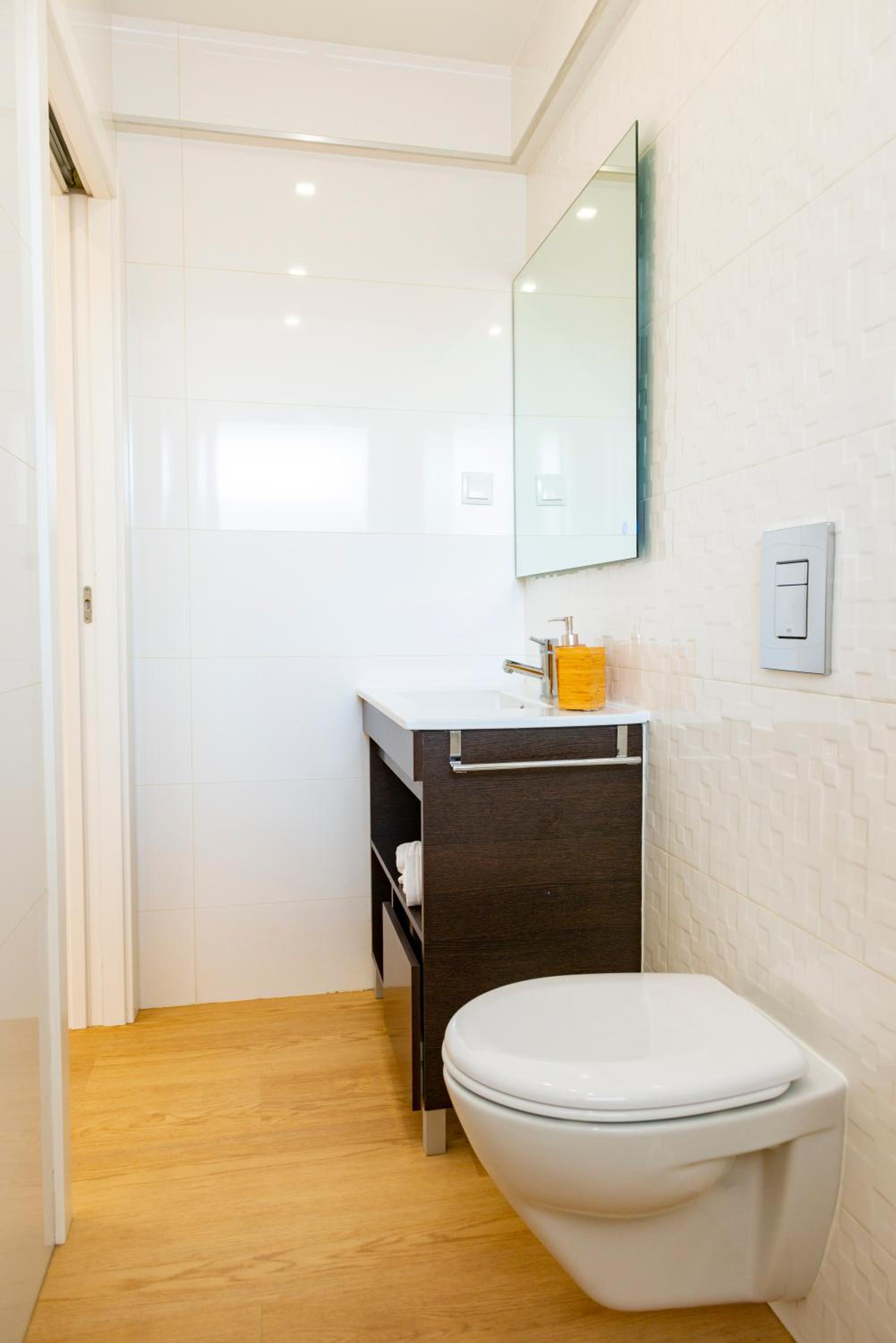 The Modern 1385 Apartment view 5