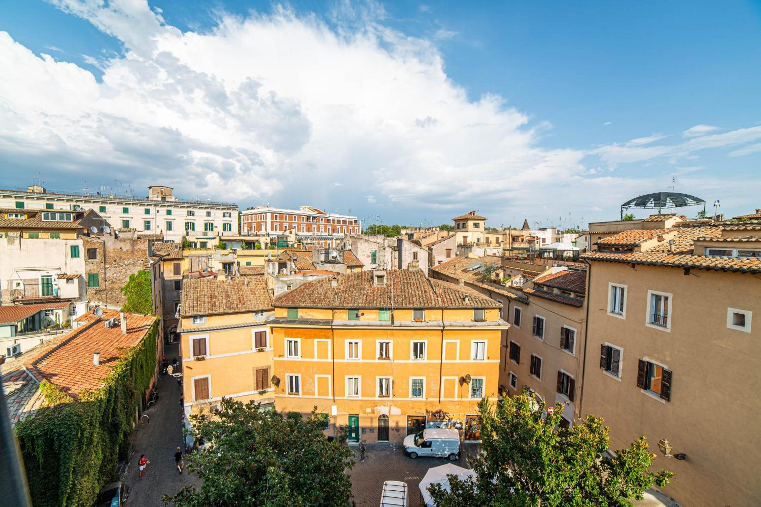 Luxury Top Floor in Trastevere