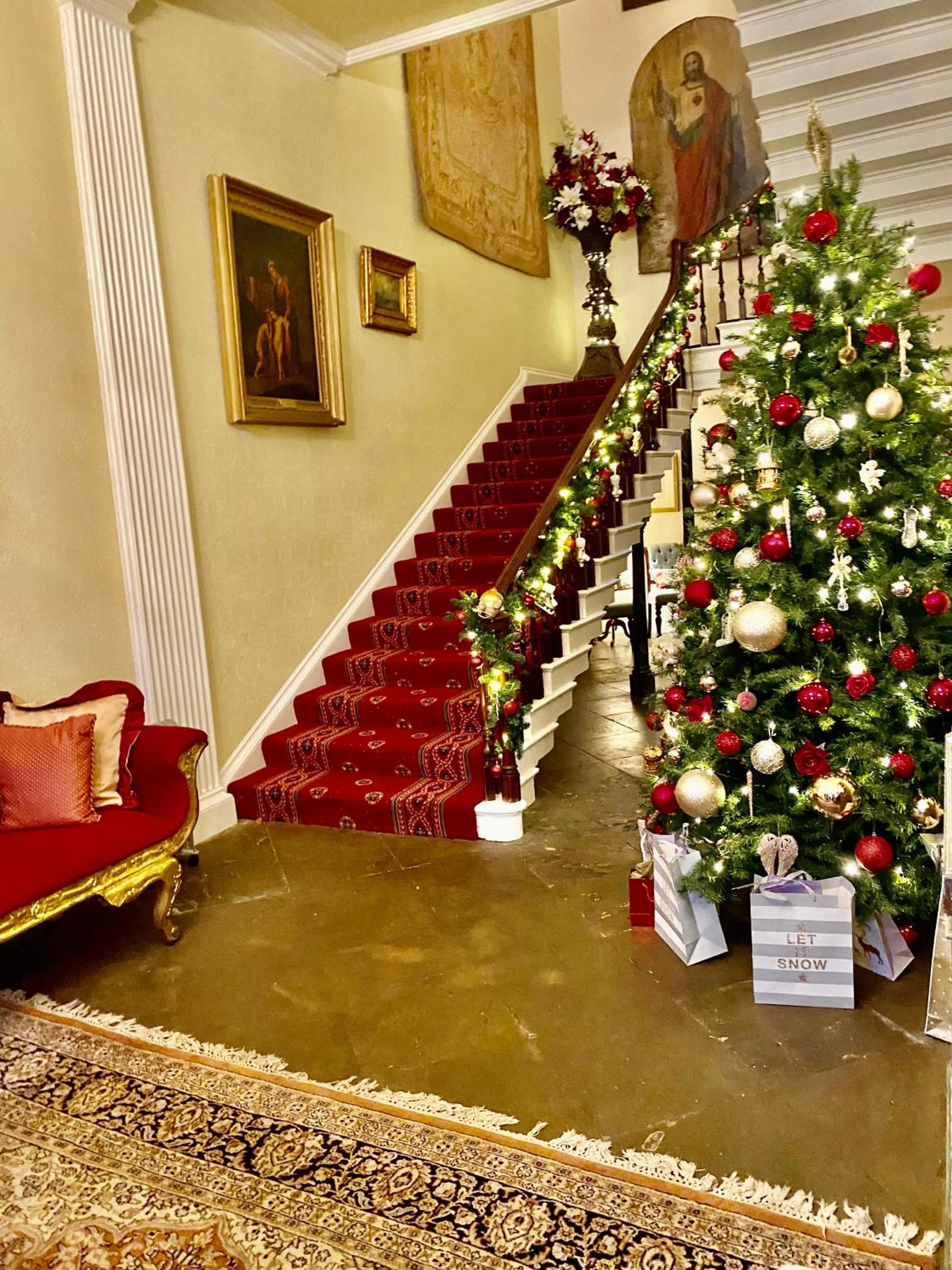 Walcot Hall - Stunning Stately Home set in 27 acres of parkland and sleeping 16+ view 4