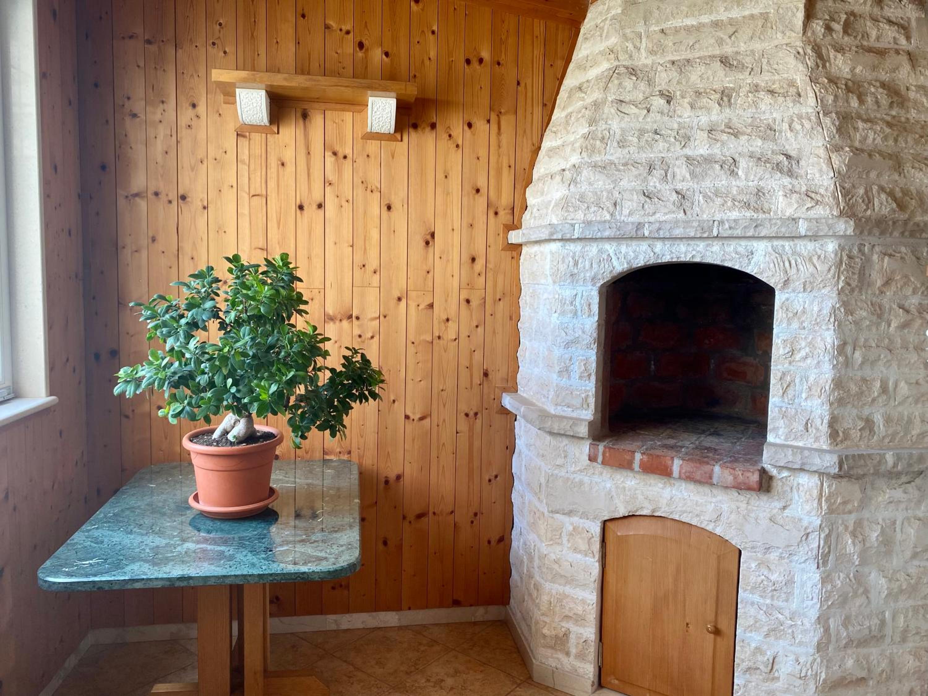 Photo 19