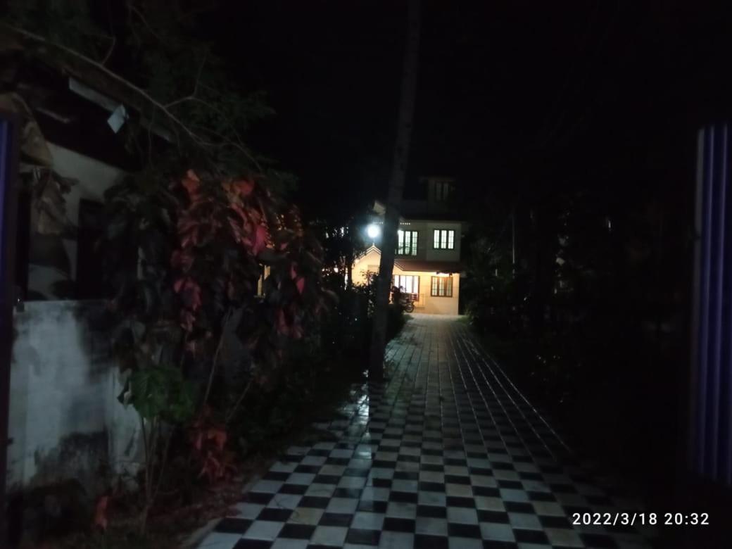 Photo 44