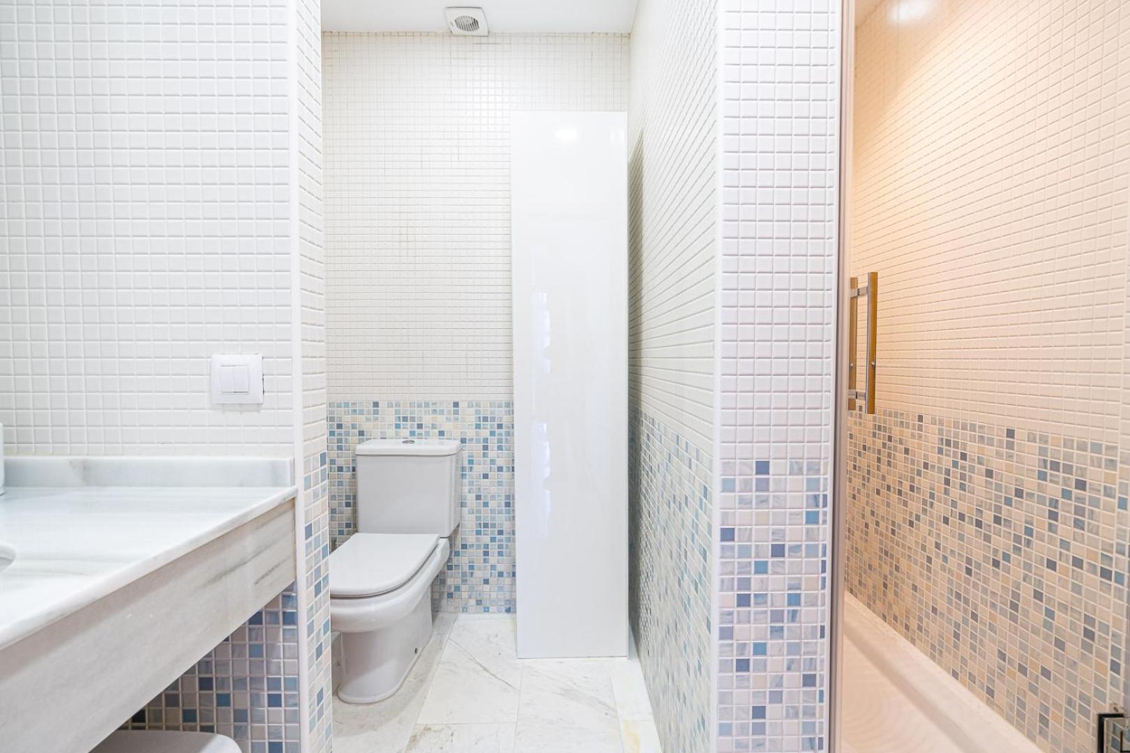 Blue Luxury Apartment
