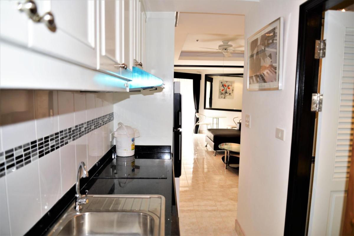 1 bed condo Jomtien Beach view 5