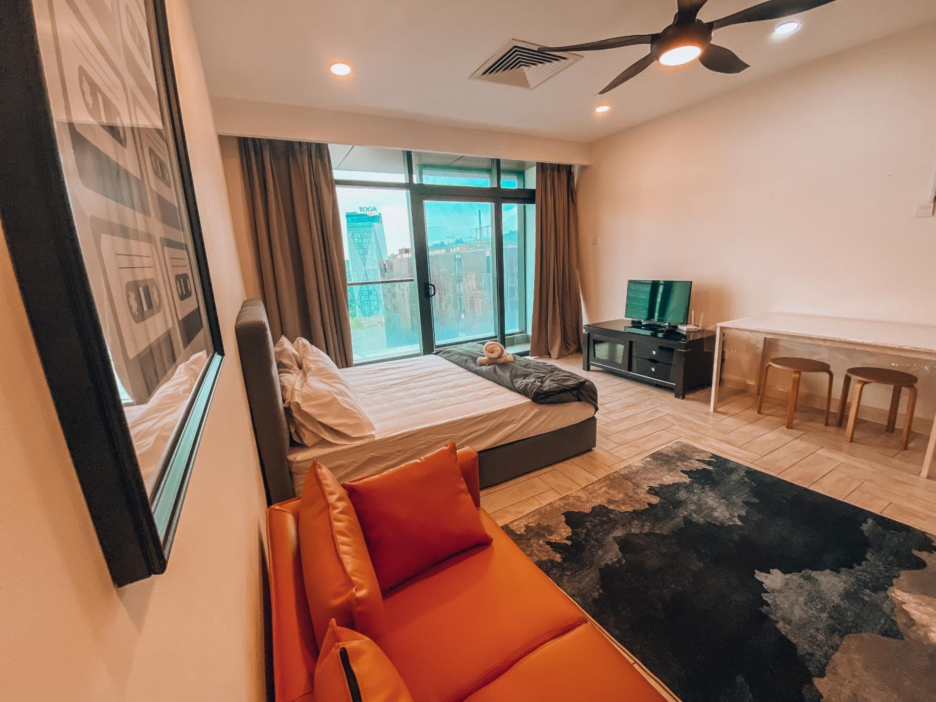 Crown9 Suite (Sunset & City View)@Empire City photo 2