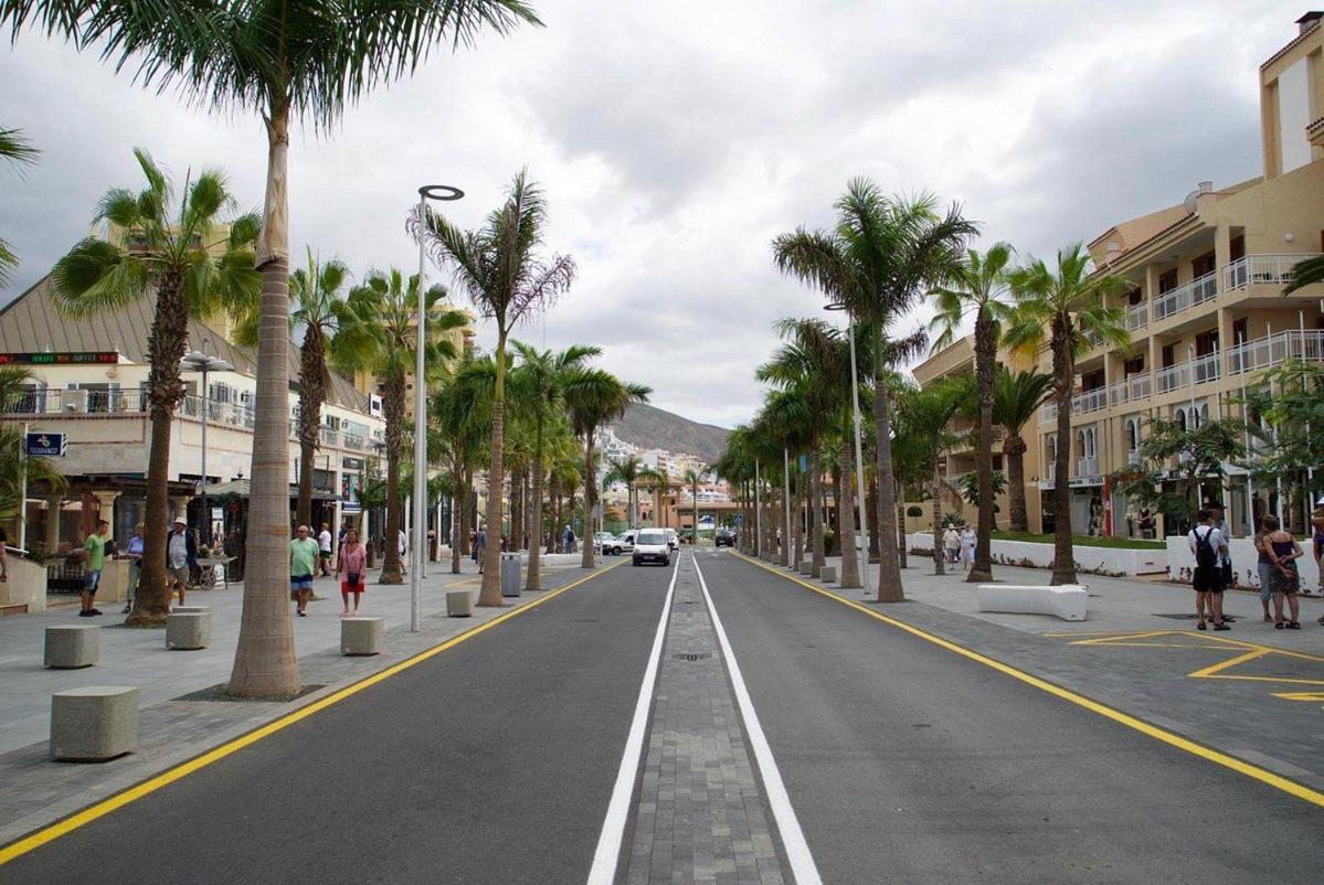 Tenerifeopenhome bright penthouse on the beach Los Cristianos