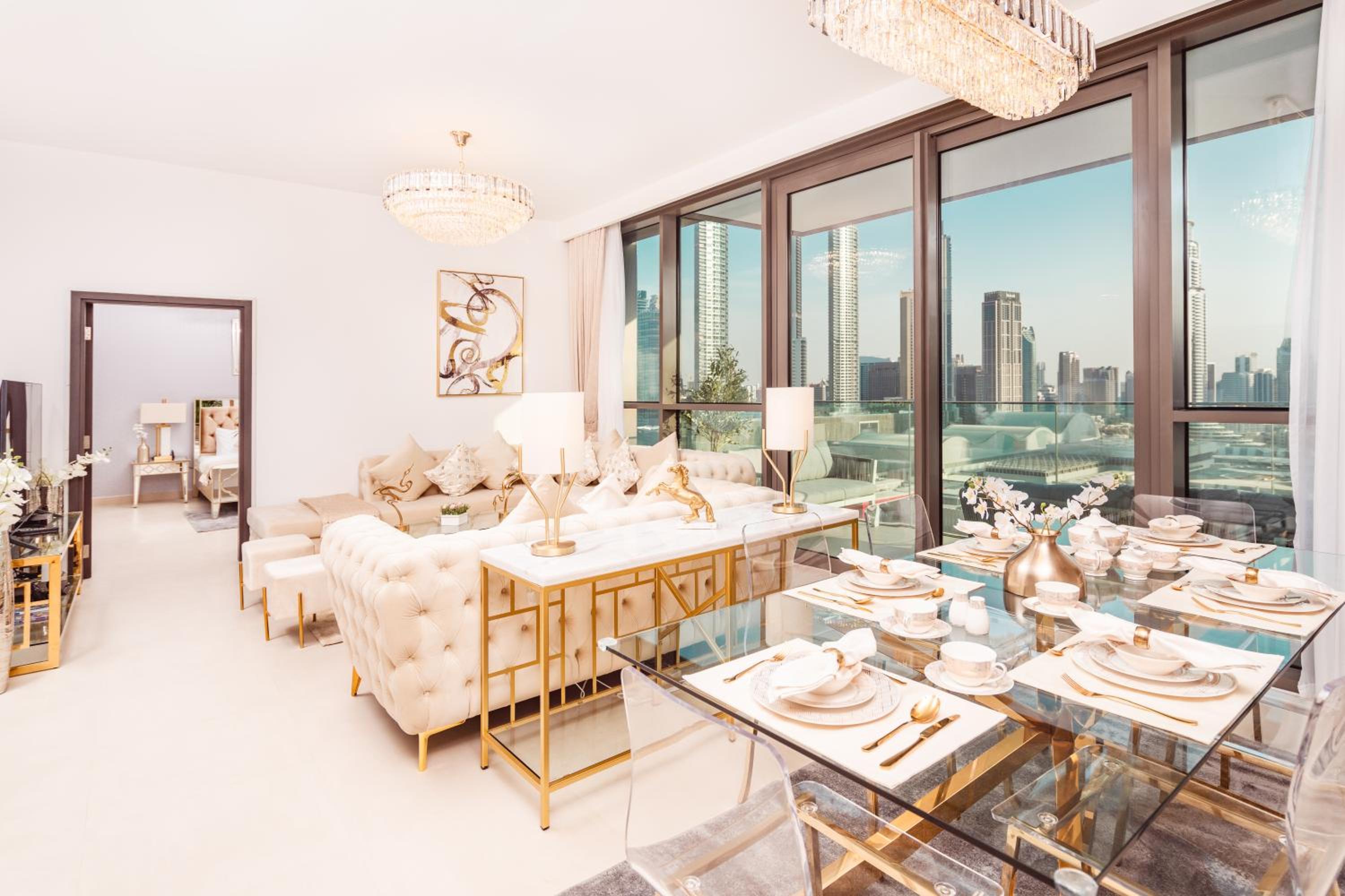Elite Royal Apartment - Panoramic Full Burj Khalifa, Fountain & Skyline View - ACed direct connection to Dubai Mall - Governor