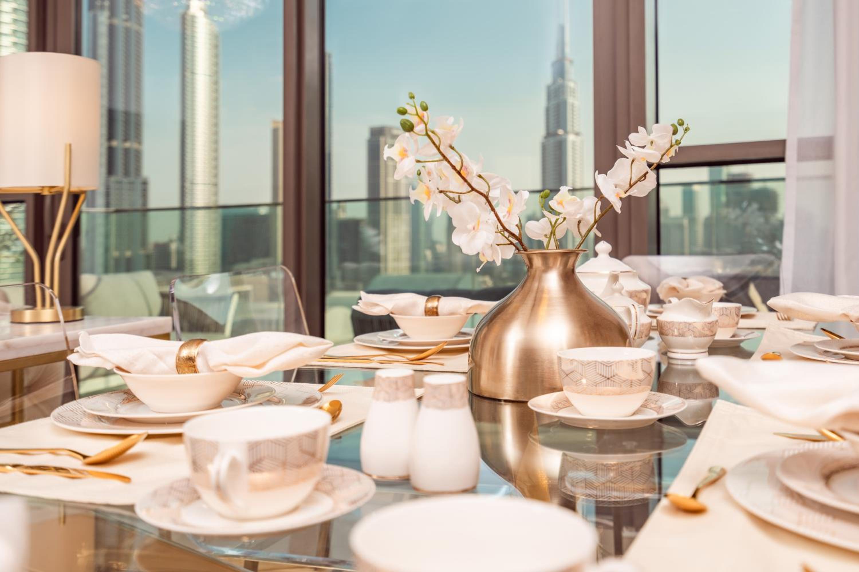 Elite Royal Apartment - Panoramic Full Burj Khalifa, Fountain & Skyline View - ACed direct connection to Dubai Mall - Governor