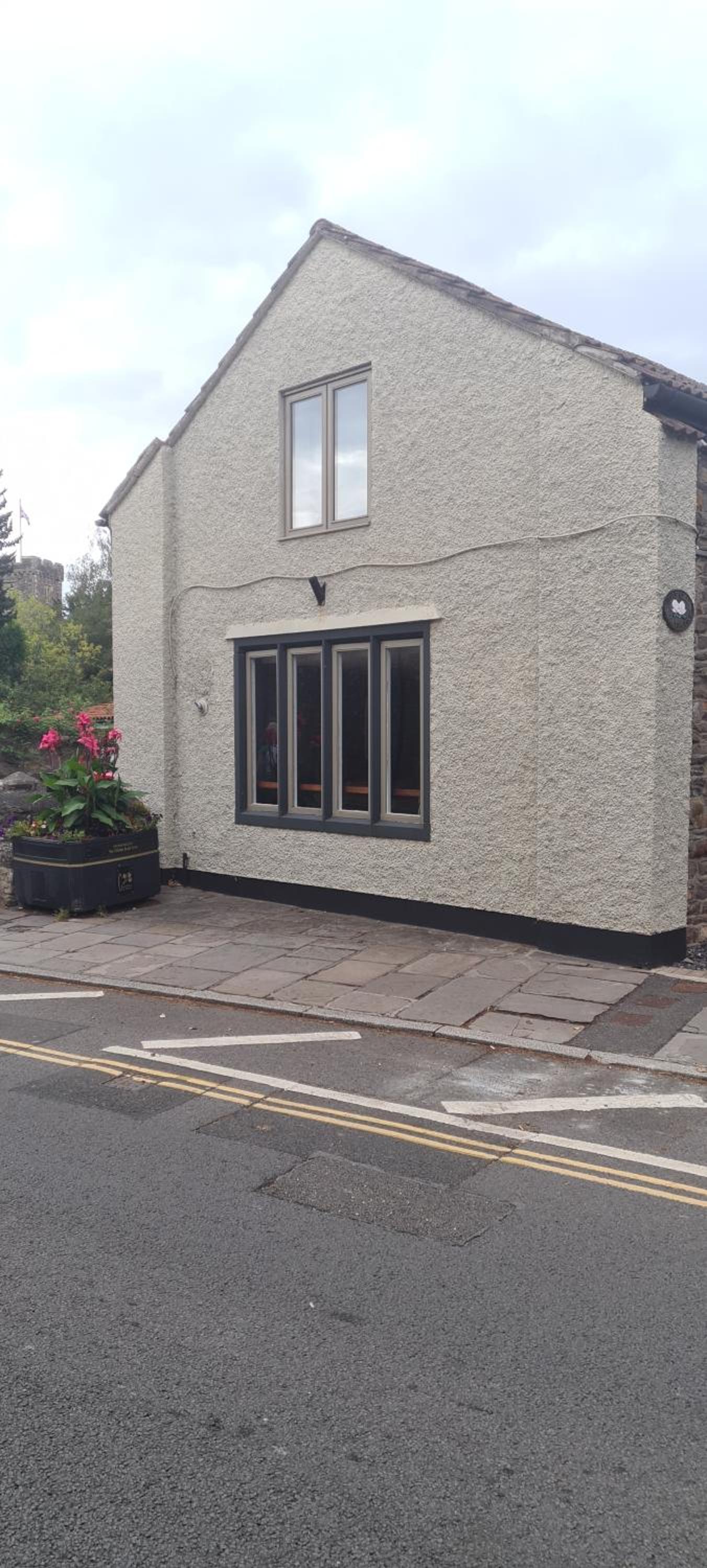 1 Bed Flat - Sleeps 2 - Parking - Wifi view 4