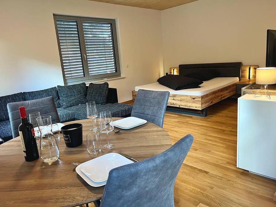 Studio Tiengen - zentraler Neubau - Barrierefrei im Erdgeschoss