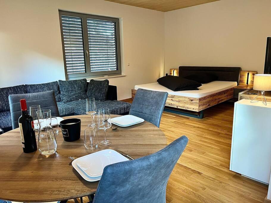 Studio Tiengen - zentraler Neubau - Barrierefrei im Erdgeschoss