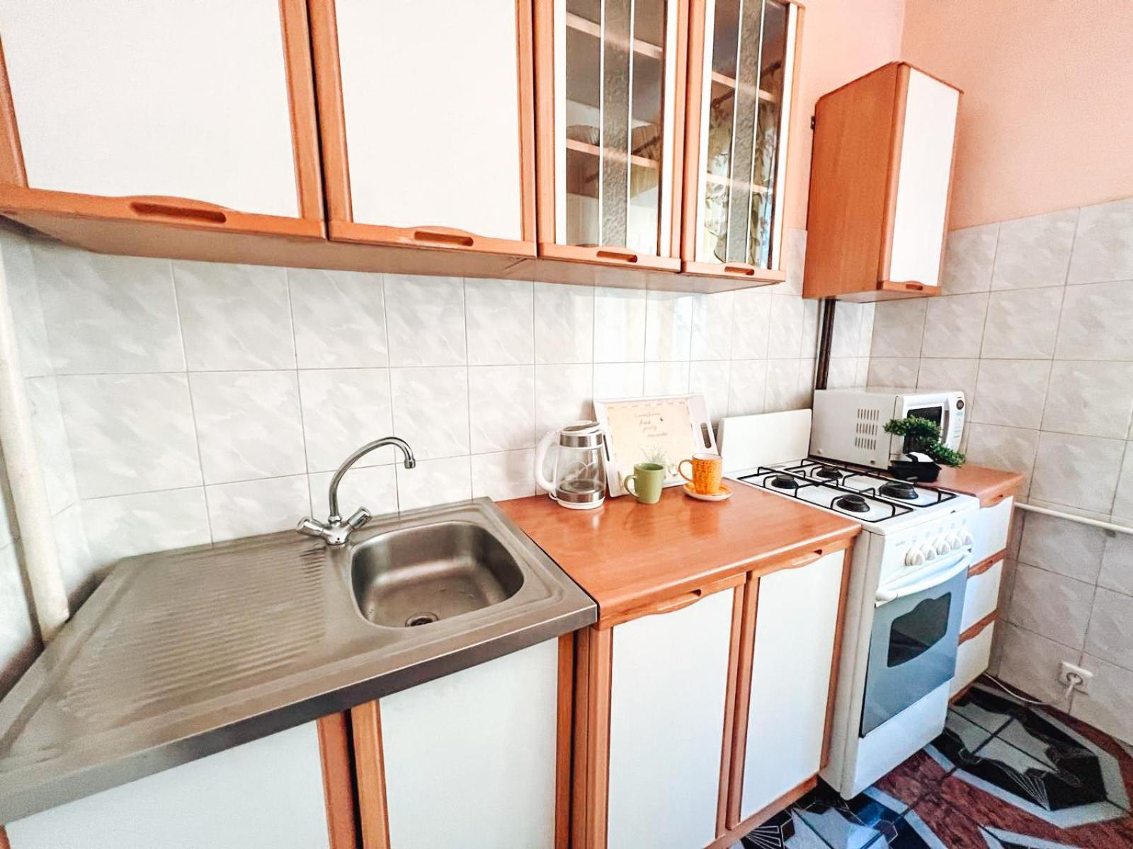 1-room apartments Kiev city center view 3