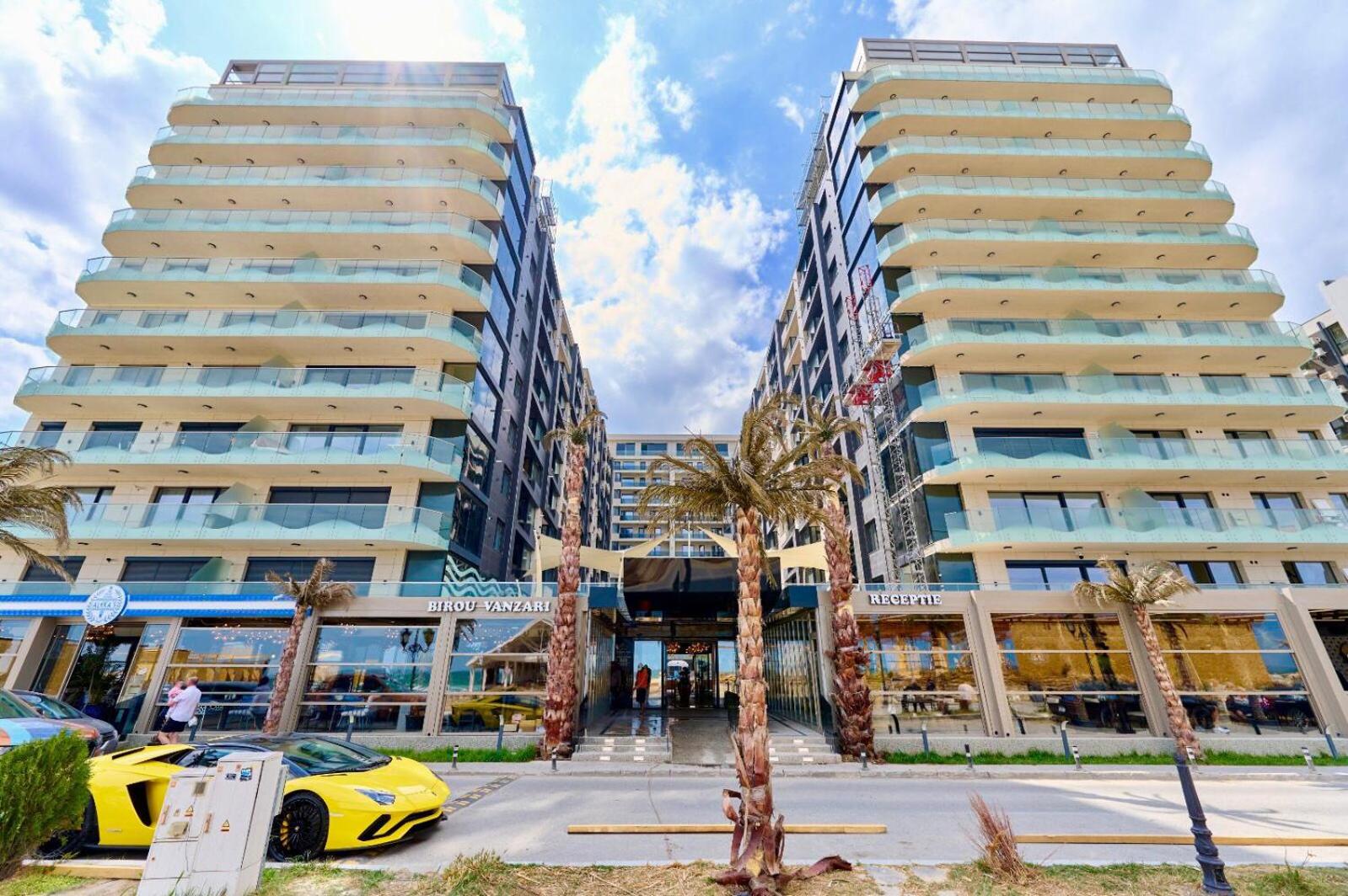 Summer Blue Apartment view 4