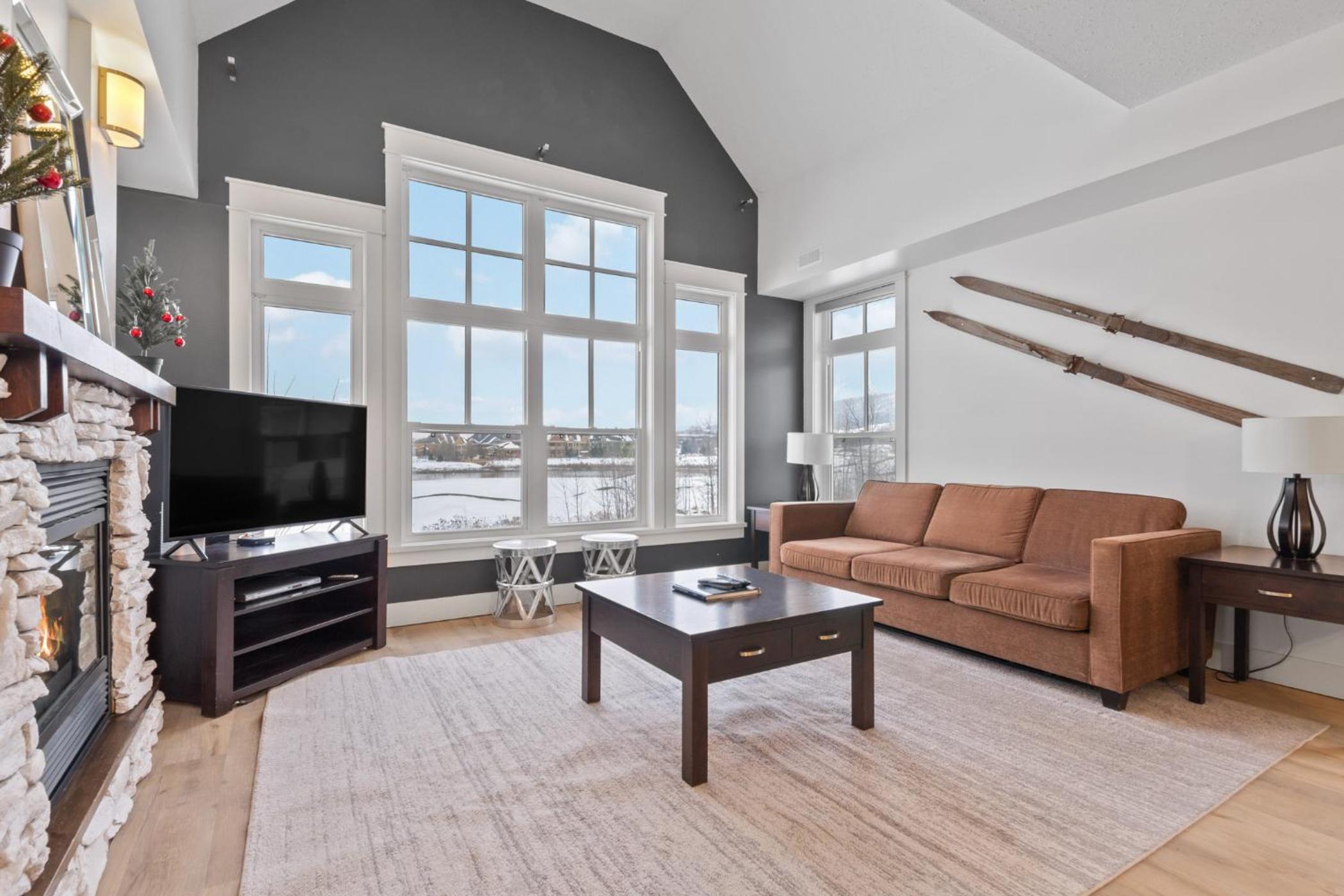Rivergrass Home with Mountain and Golf Course Views